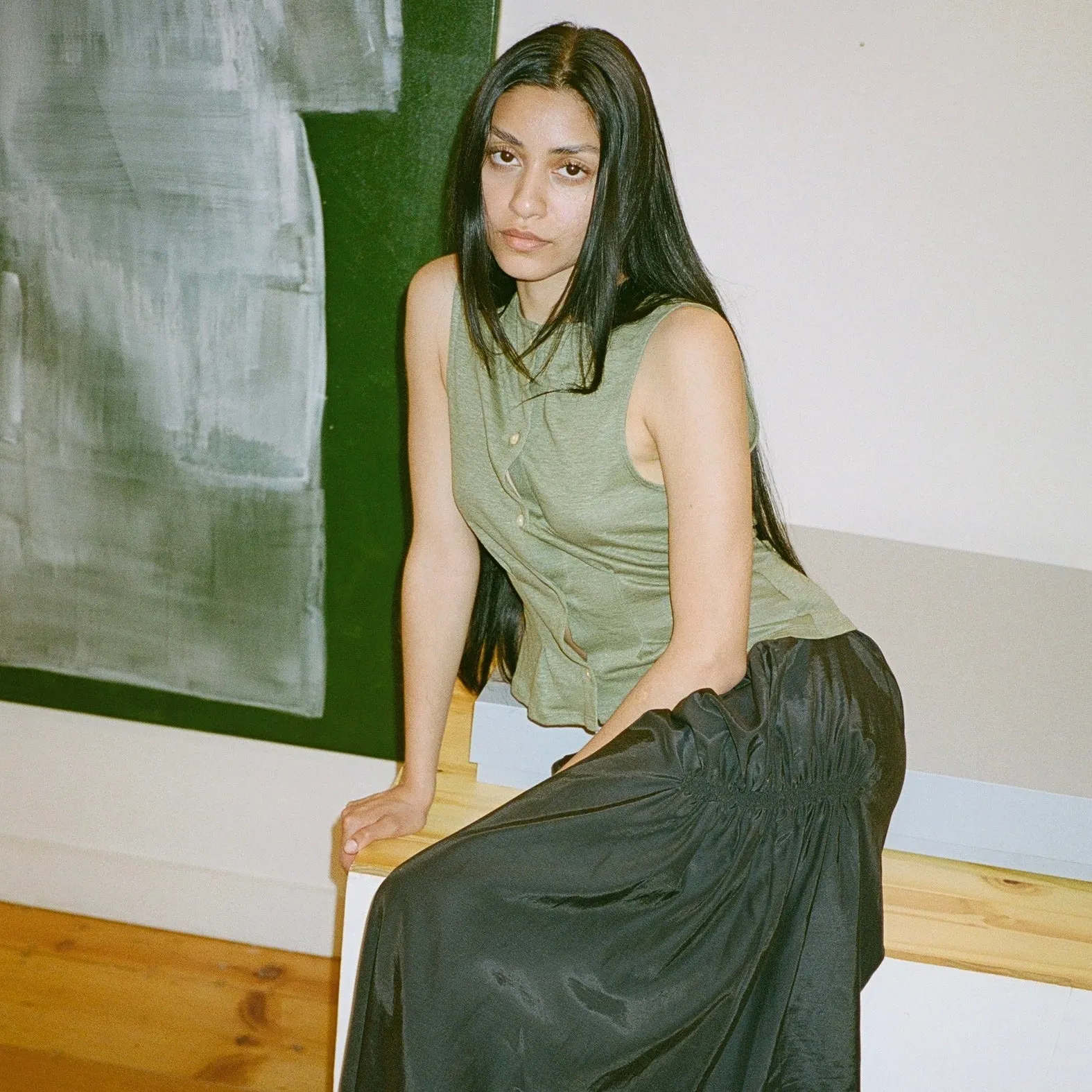 Sleeveless Buttondown Shirt, Moss Linen sold by Salter House product image thumbnail 5