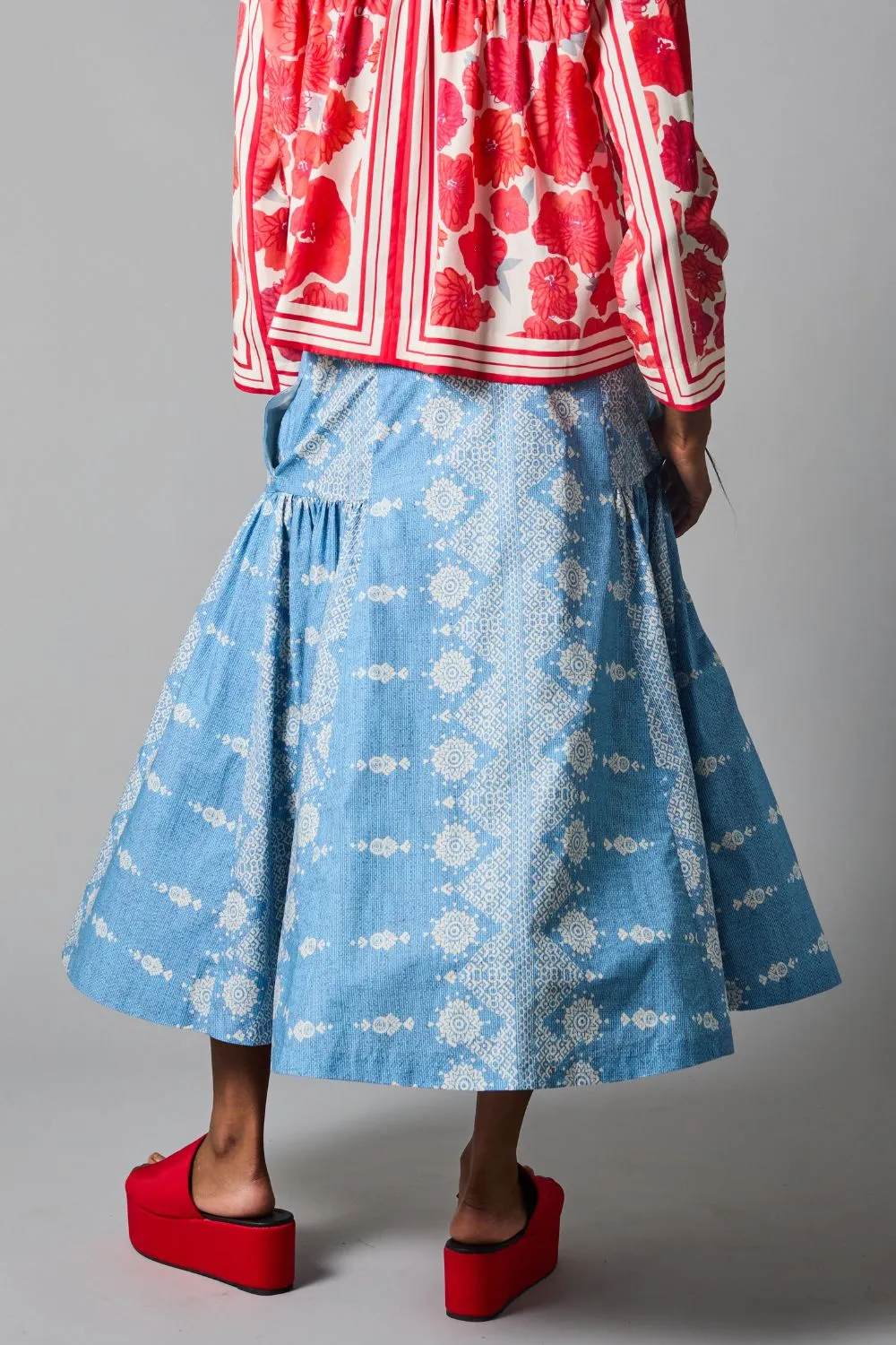 Full Skirt sold by Hope for Flowers product image thumbnail 2