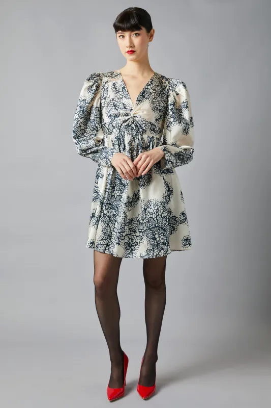 Twist Mini sold by Hope for Flowers