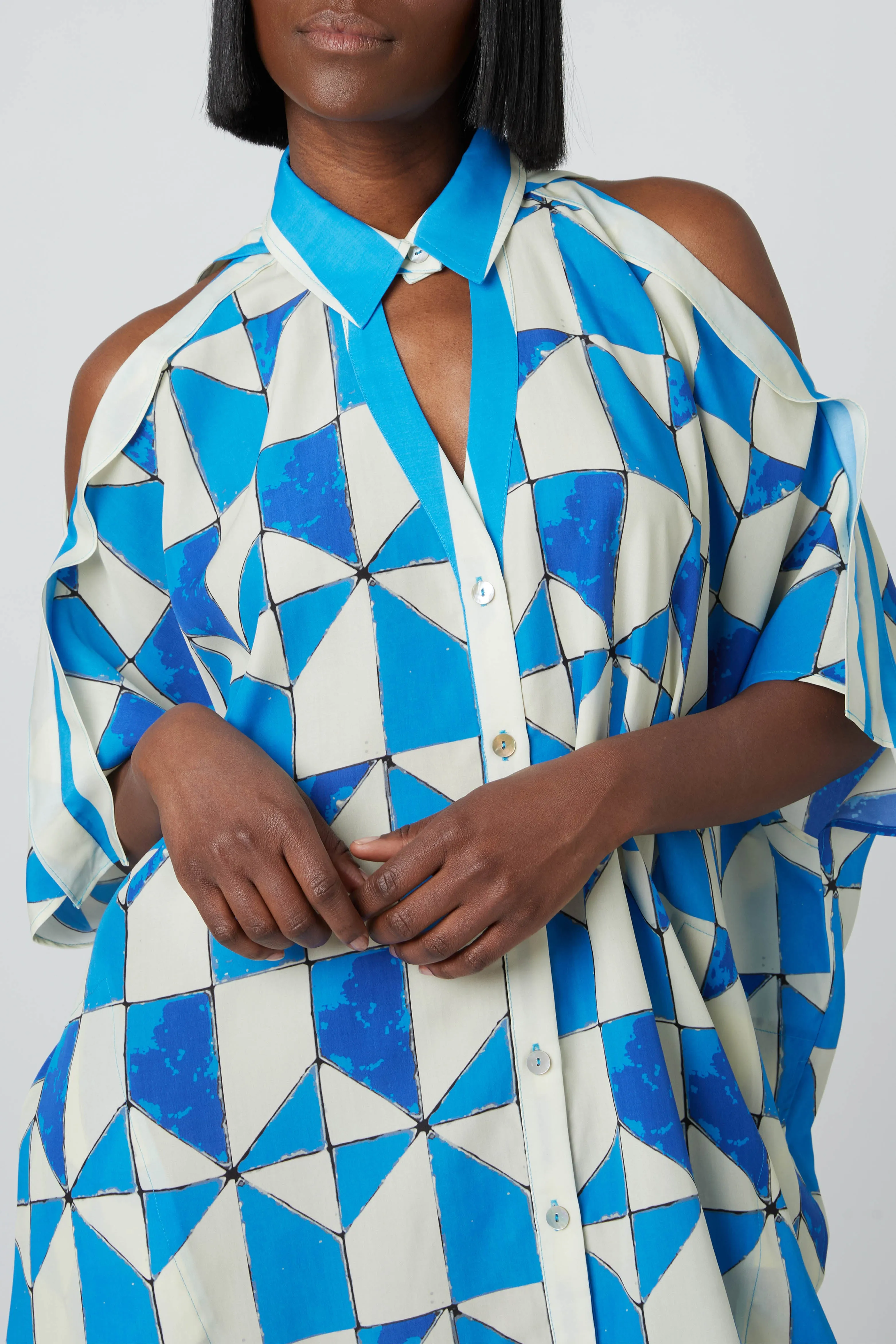 Cold Shoulder Cocoon sold by Hope for Flowers product image thumbnail 2