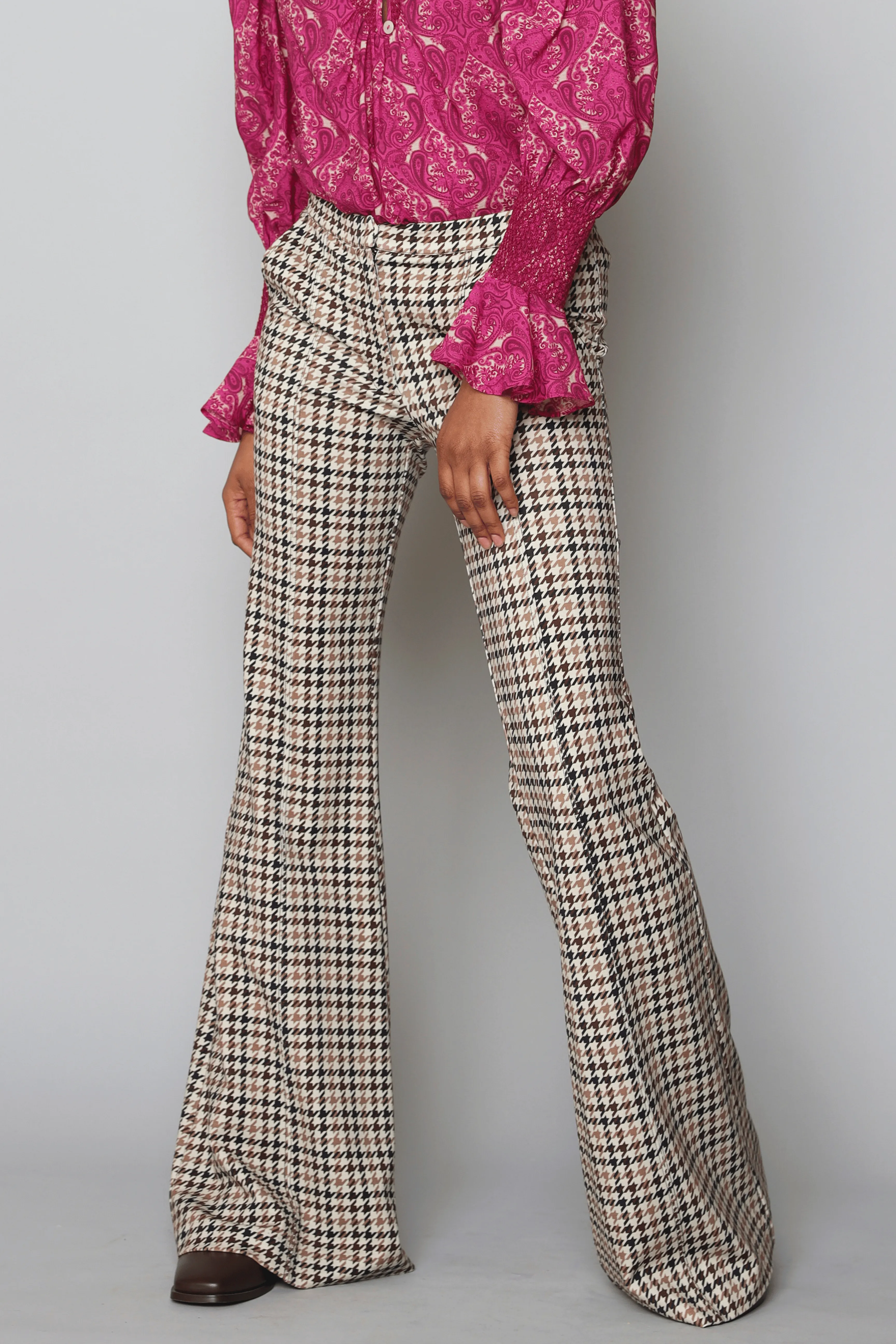 Flares sold by Hope for Flowers product image thumbnail 2