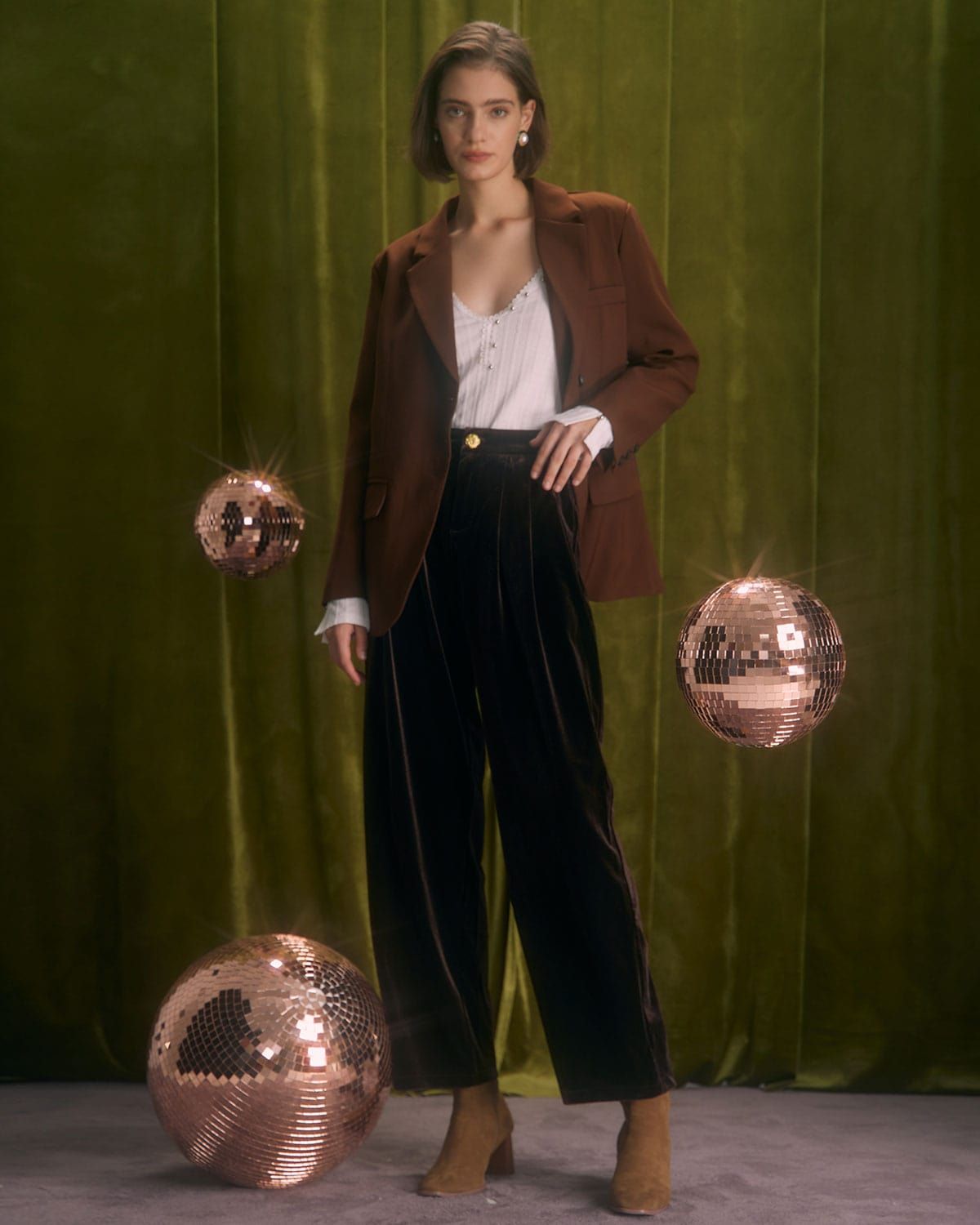 The Coffee High Waisted Button Velvet Pants sold by rihoas product image thumbnail 5