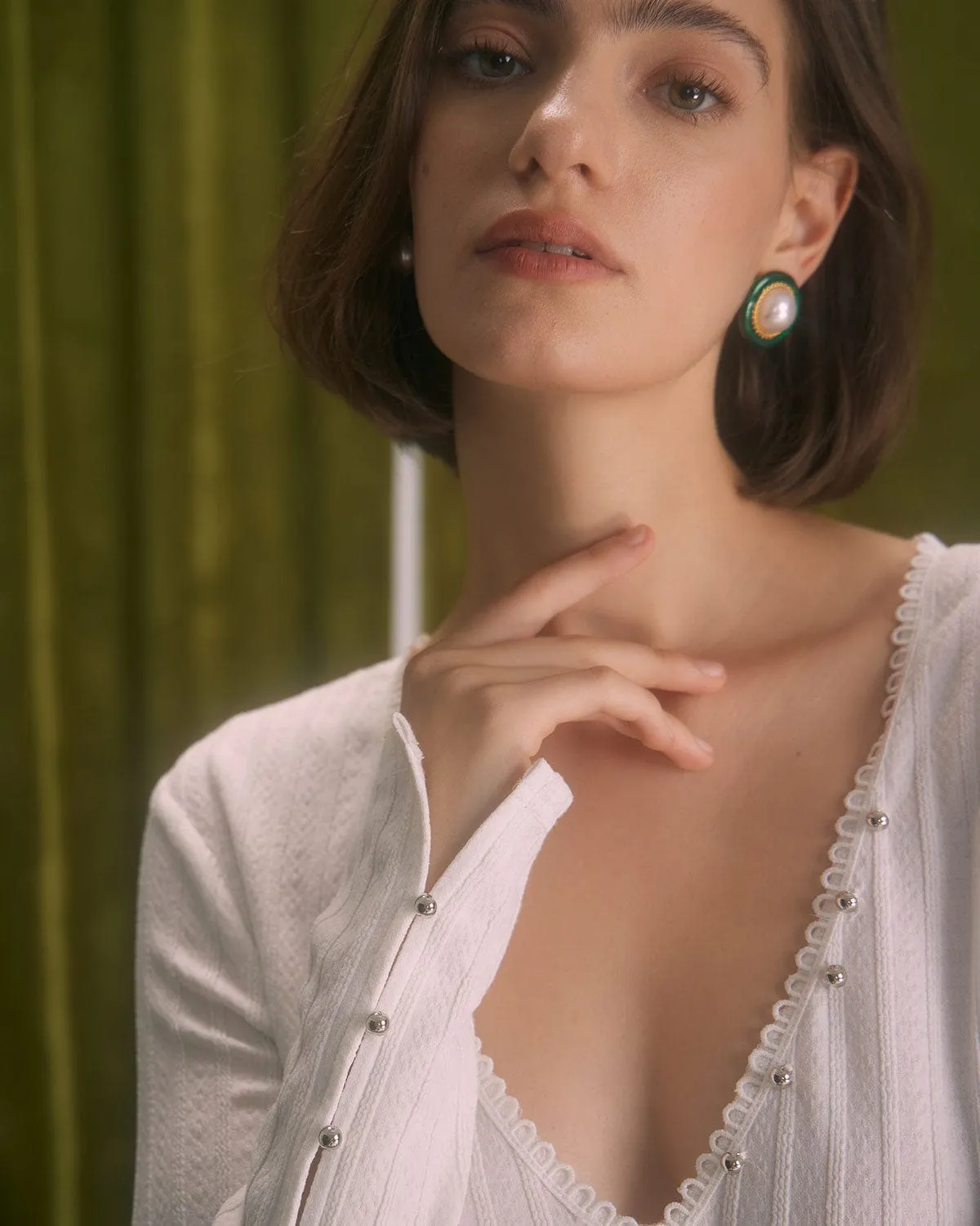 The White V Neck Lace Trim Textured Tee sold by rihoas product image thumbnail 5