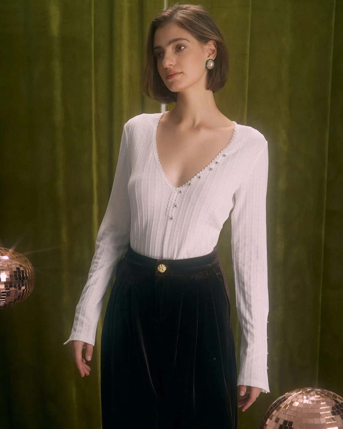 The White V Neck Lace Trim Textured Tee sold by rihoas product image thumbnail 4