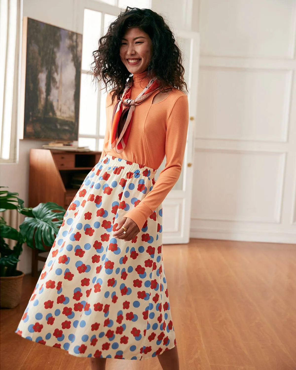 The Mock Neck Cutout Tee sold by rihoas product image thumbnail 2