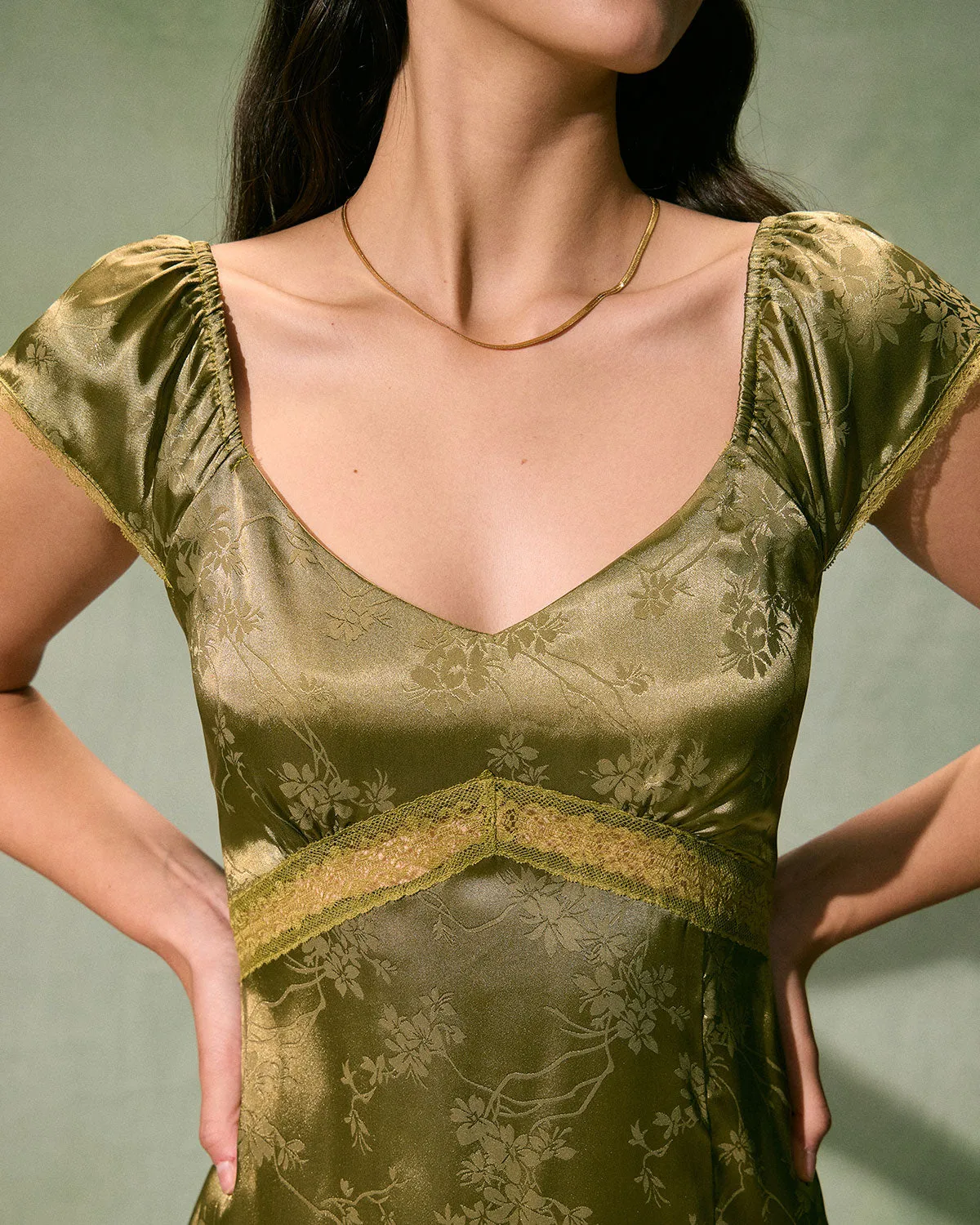 The Green Satin Jacquard Side Split Midi Dress sold by rihoas product image thumbnail 2