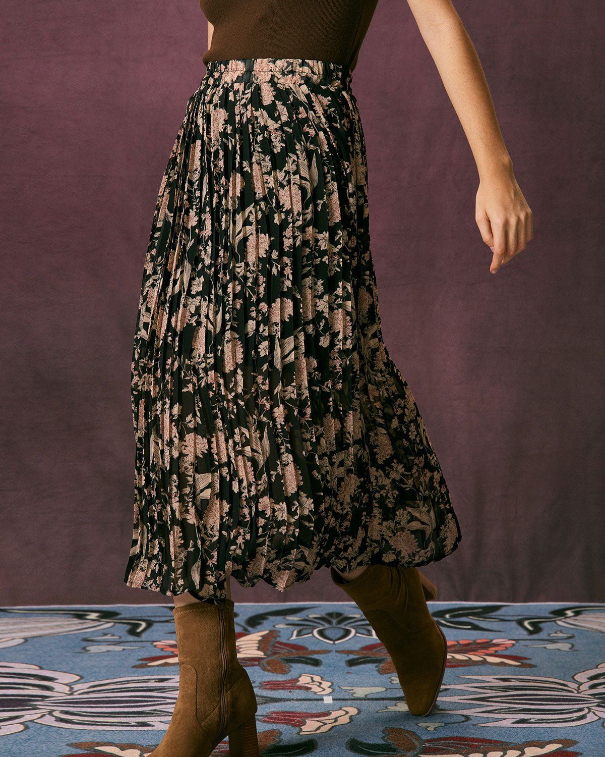 The Elastic Waist Pleated Floral Midi Skirt sold by rihoas