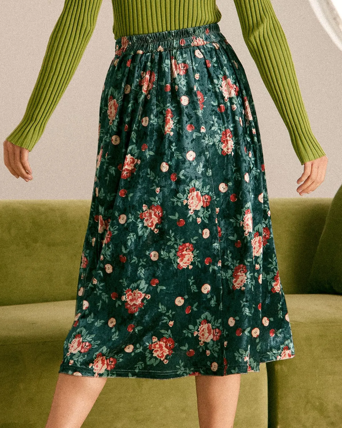 The Green Elastic Waist Floral Velvet Midi Skirt sold by rihoas product image thumbnail 5