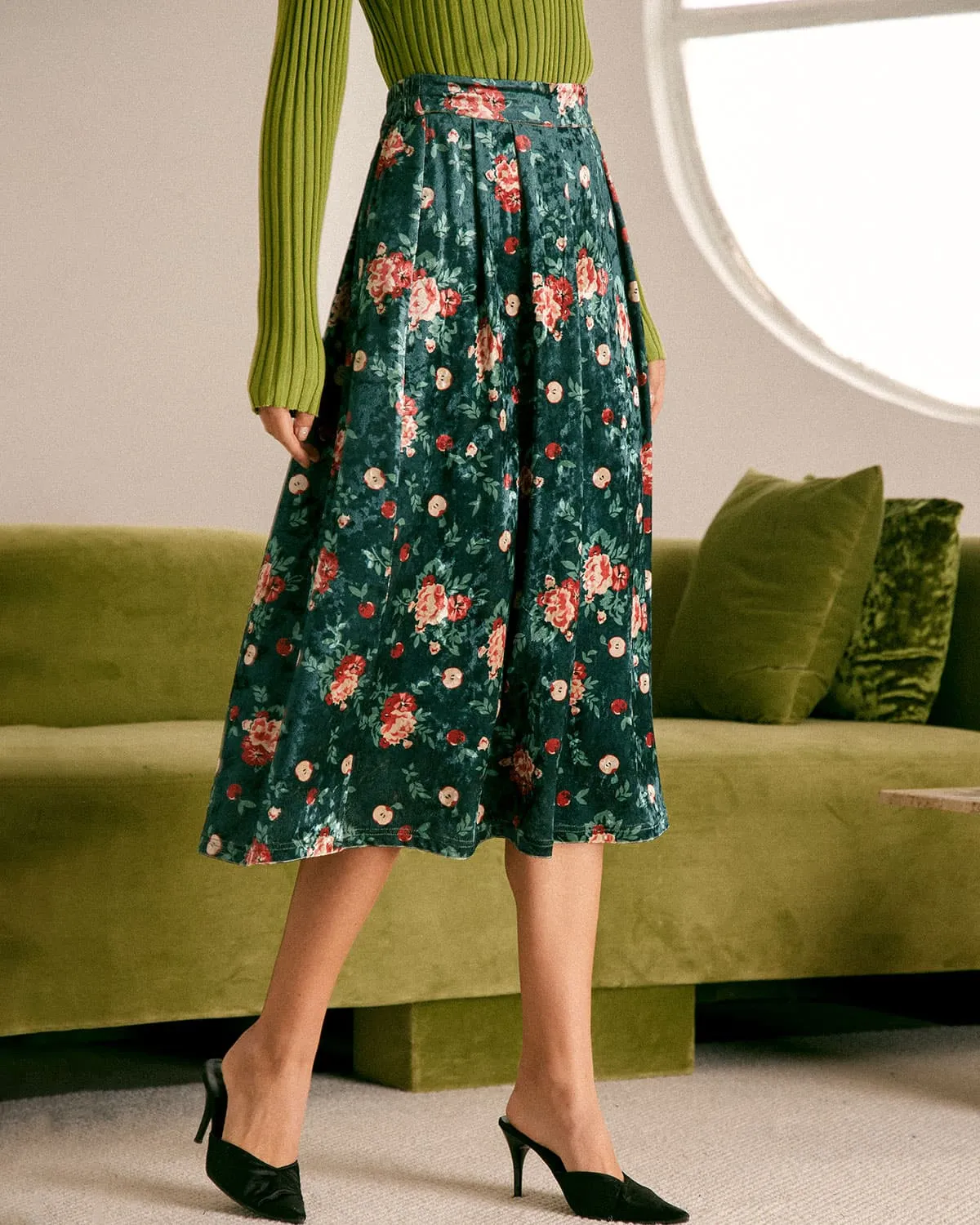The Green Elastic Waist Floral Velvet Midi Skirt sold by rihoas