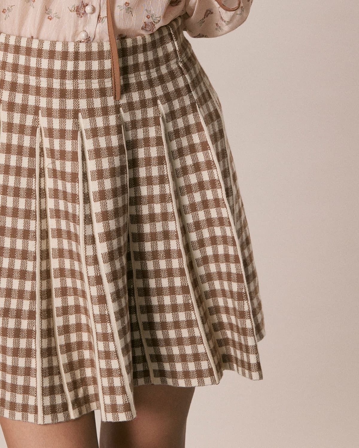 The Coffee Plaid Pleated Knit Mini Skirt sold by rihoas product image thumbnail 5