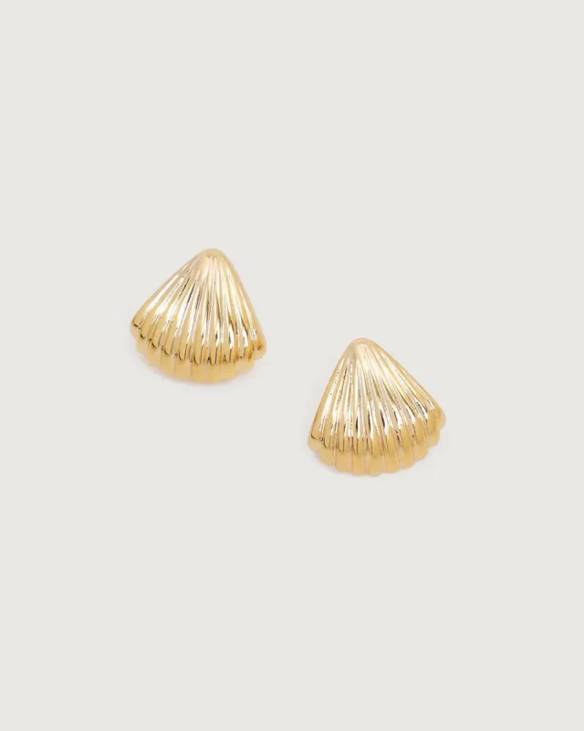 The Gold Scalloped Shell Stud Earrings sold by rihoas
