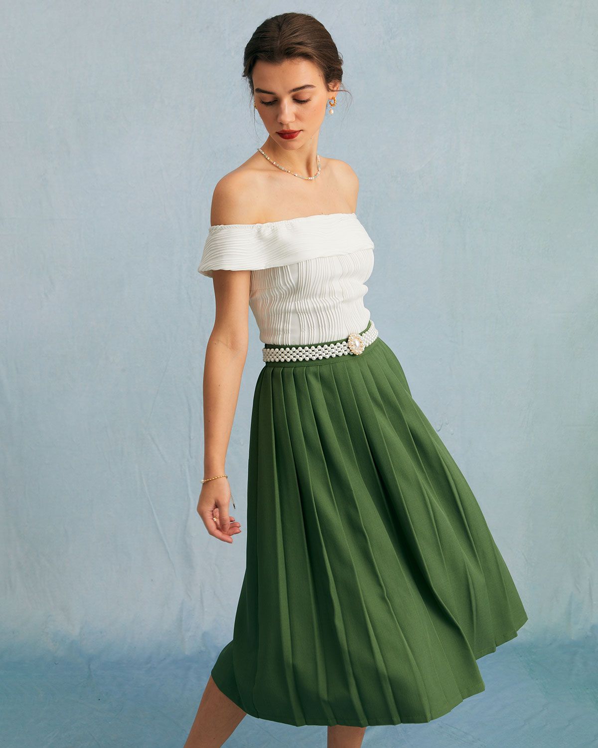The Green High Waisted Pleated Midi Skirt sold by rihoas product image thumbnail 6