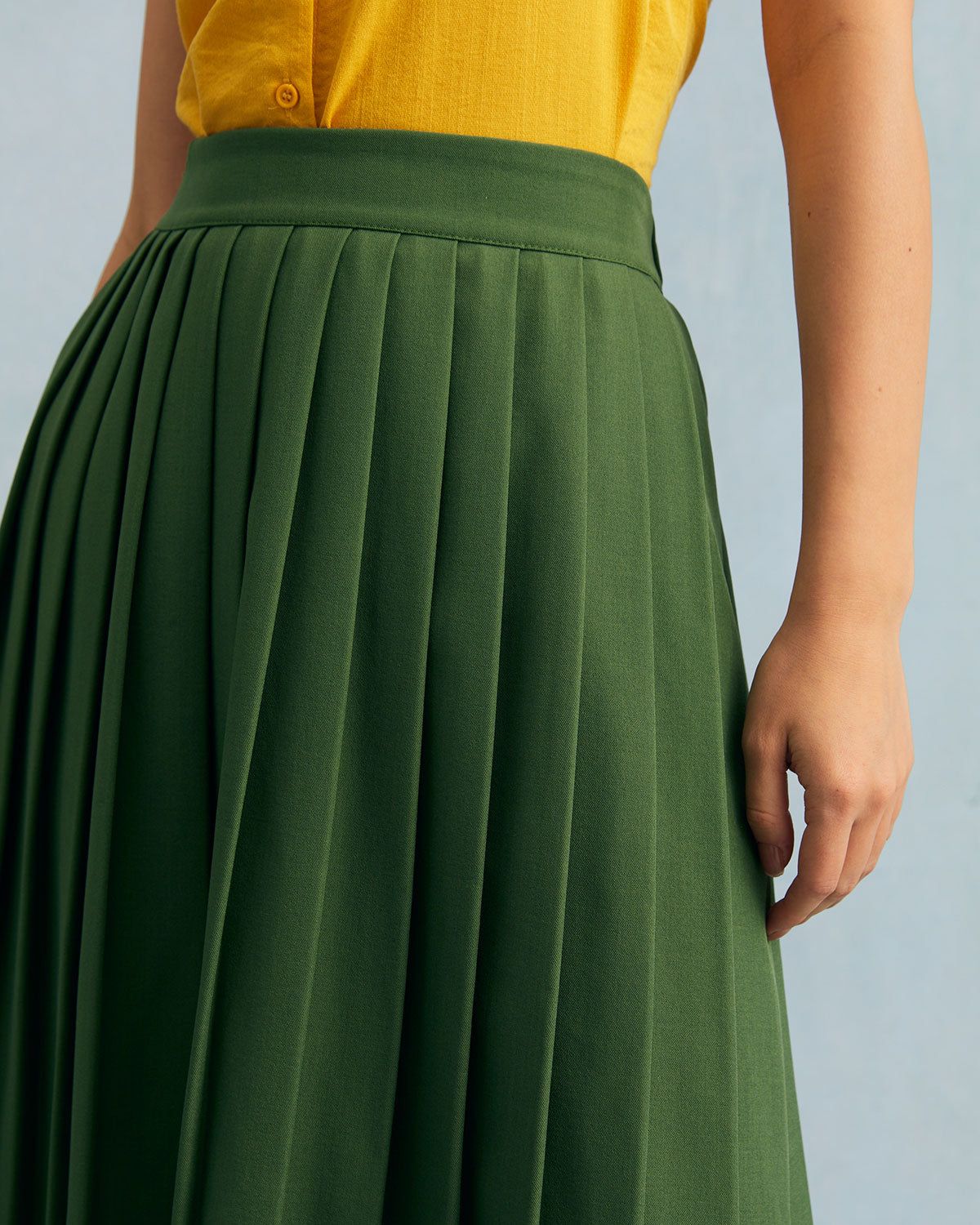 The Green High Waisted Pleated Midi Skirt sold by rihoas product image thumbnail 2