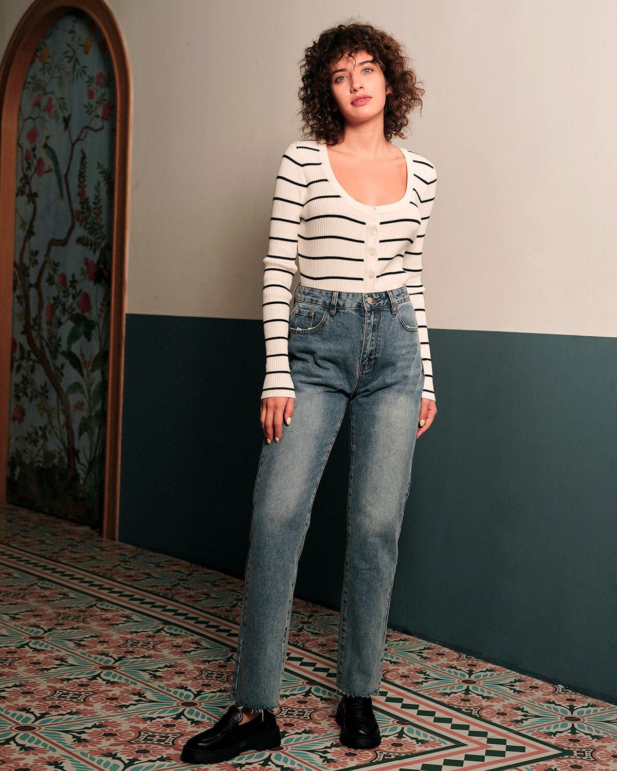 The High Waisted Straight Leg Jeans sold by rihoas product image thumbnail 3