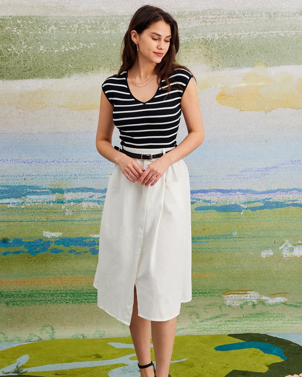 The White Elastic Waist Pockets Midi Skirt sold by rihoas product image thumbnail 4