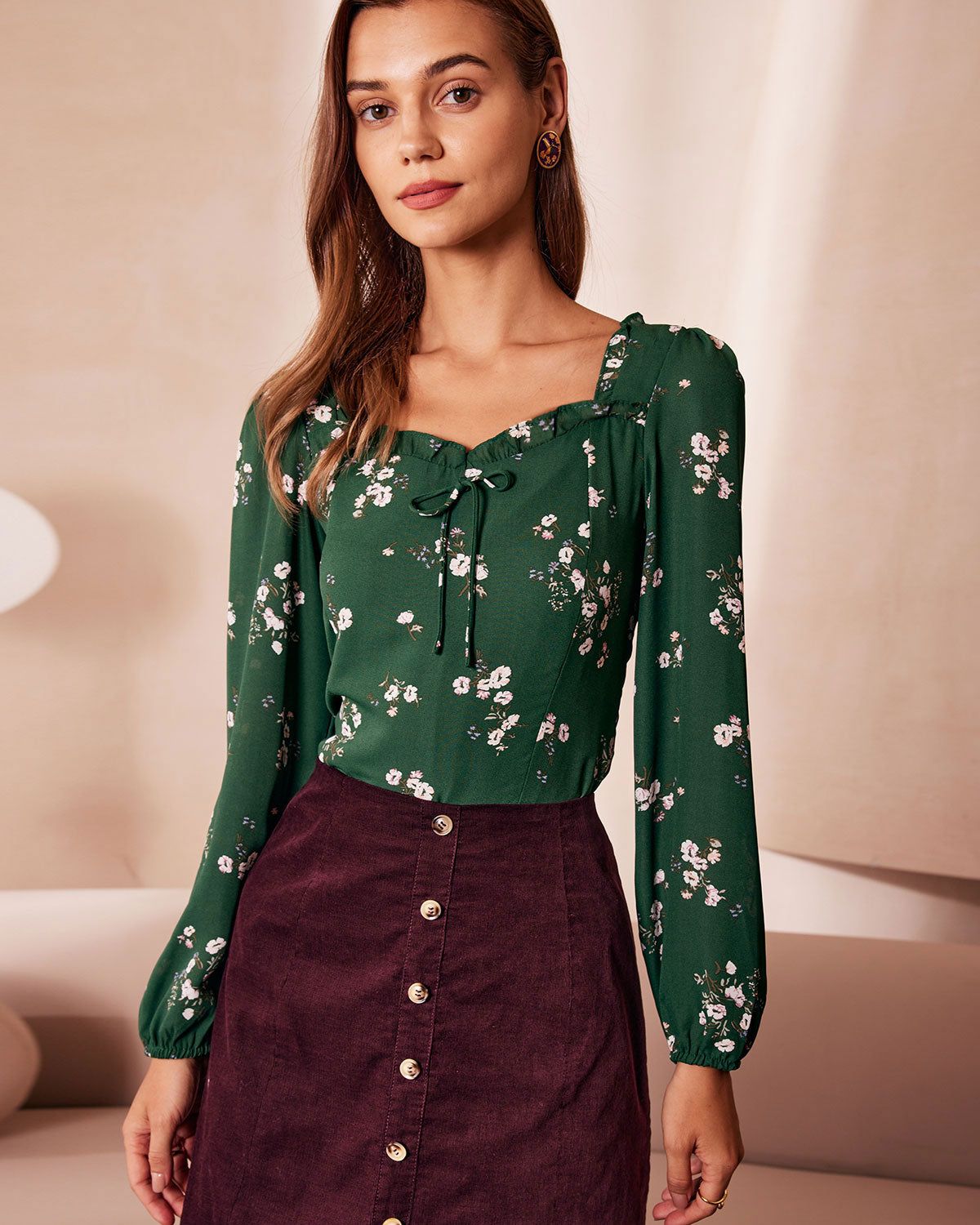 The Green Floral Shirred Lantern Sleeve Blouse sold by rihoas product image thumbnail 3