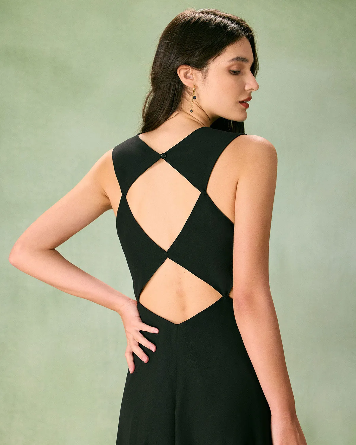 The Black Round Neck Cut-Out Midi Dress sold by rihoas