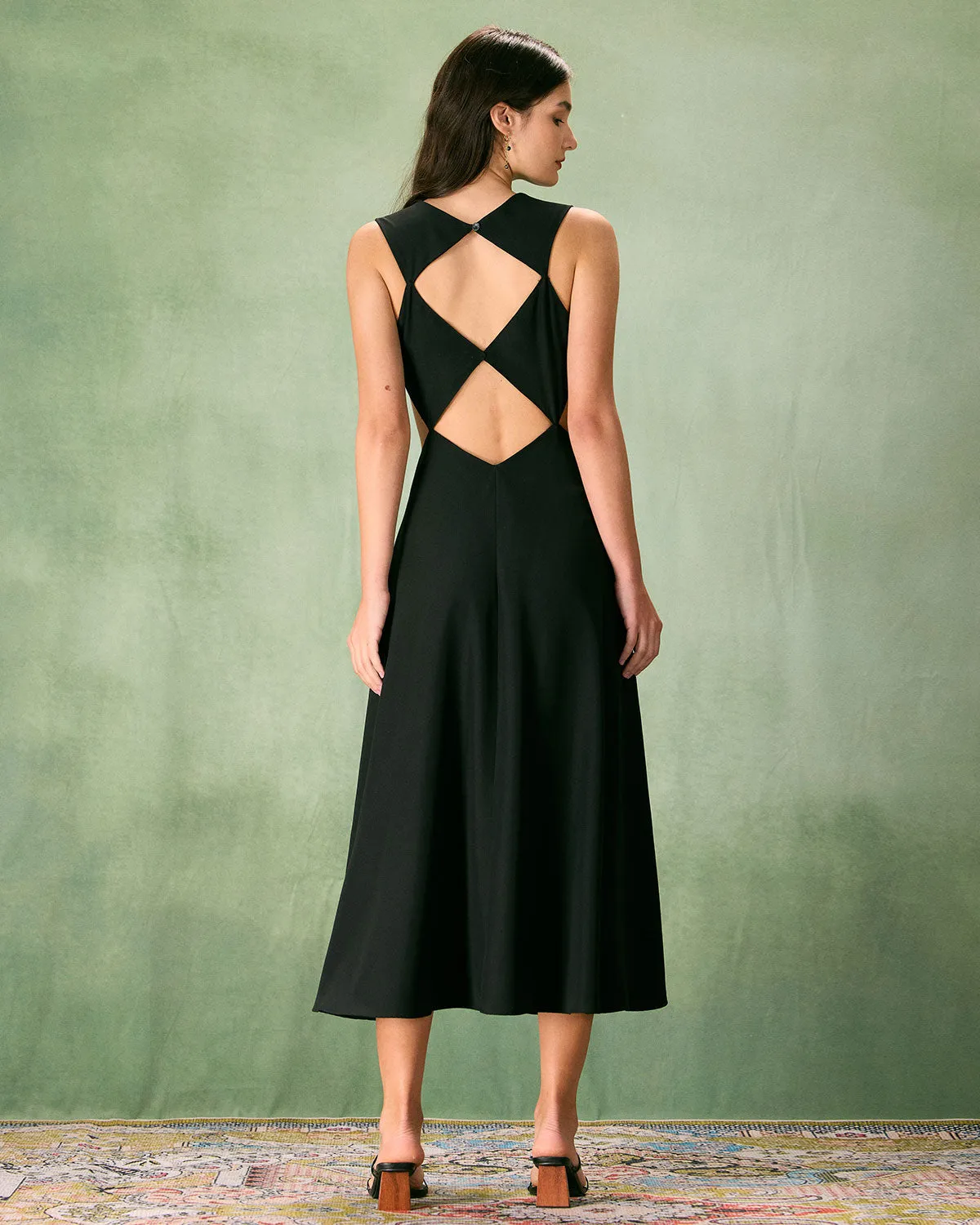 The Black Round Neck Cut-Out Midi Dress sold by rihoas product image thumbnail 5