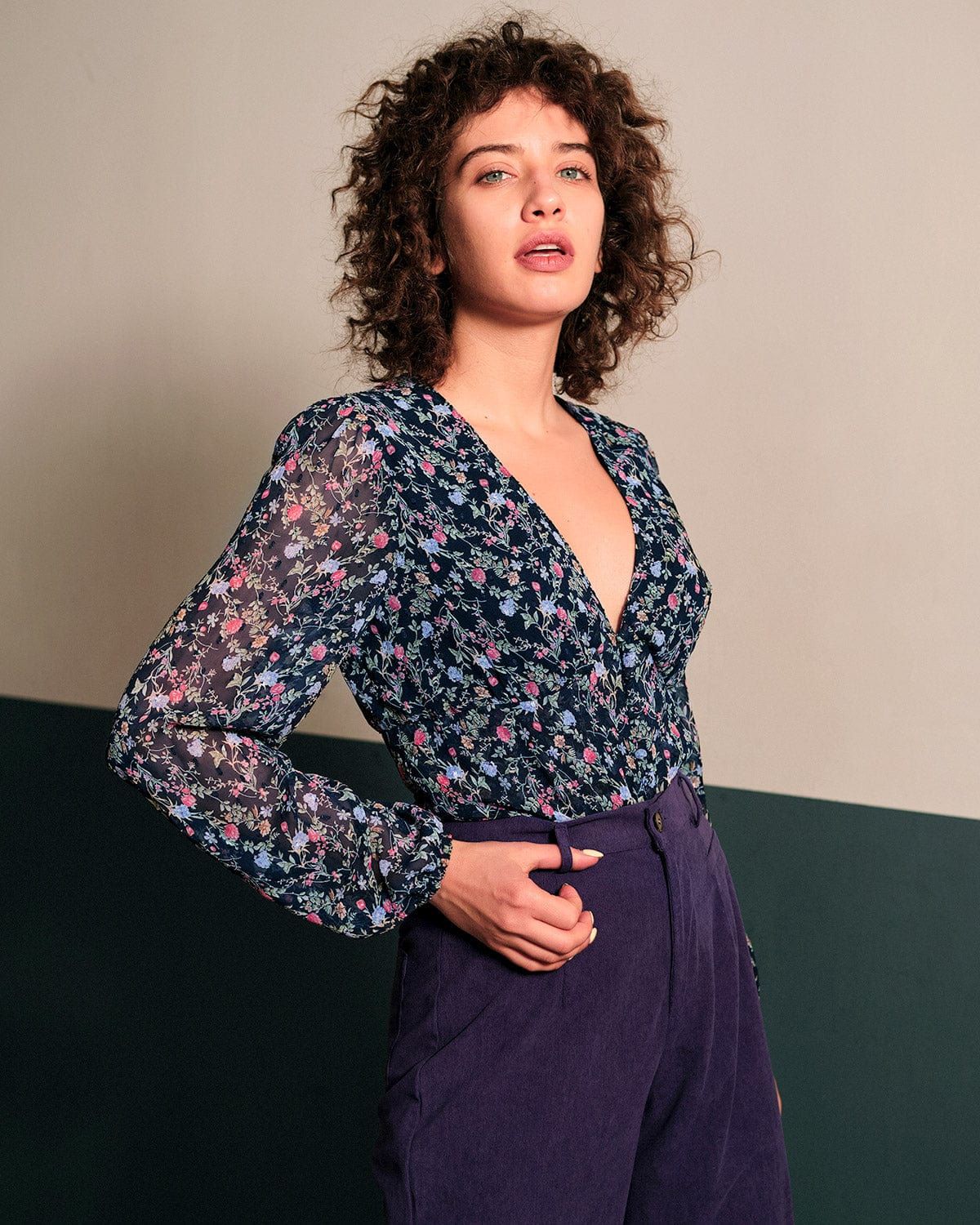 The V Neck Lantern Sleeve Floral Blouse sold by rihoas product image thumbnail 4