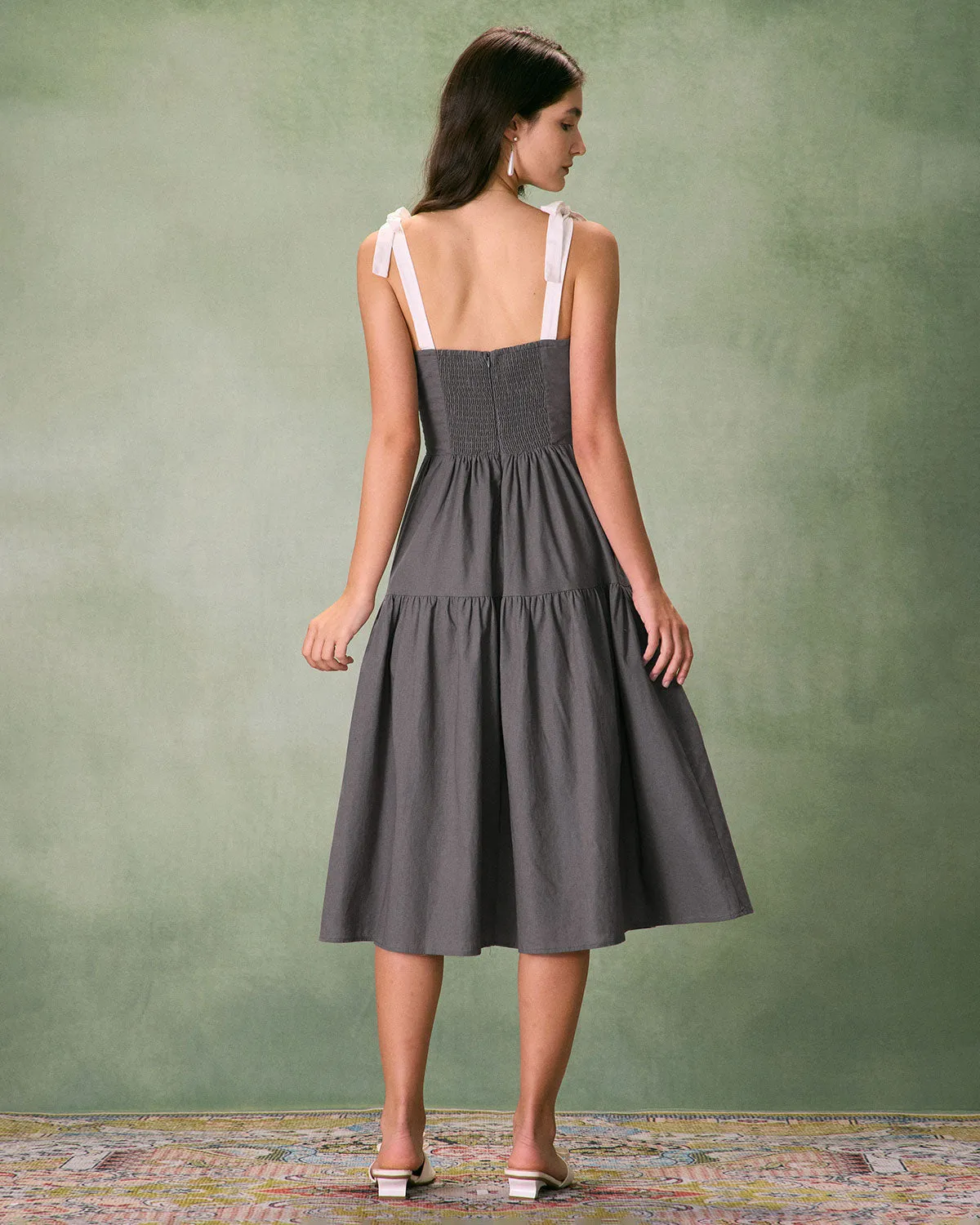 The Grey Tiered Cotton Linen Midi Dress sold by rihoas product image thumbnail 5
