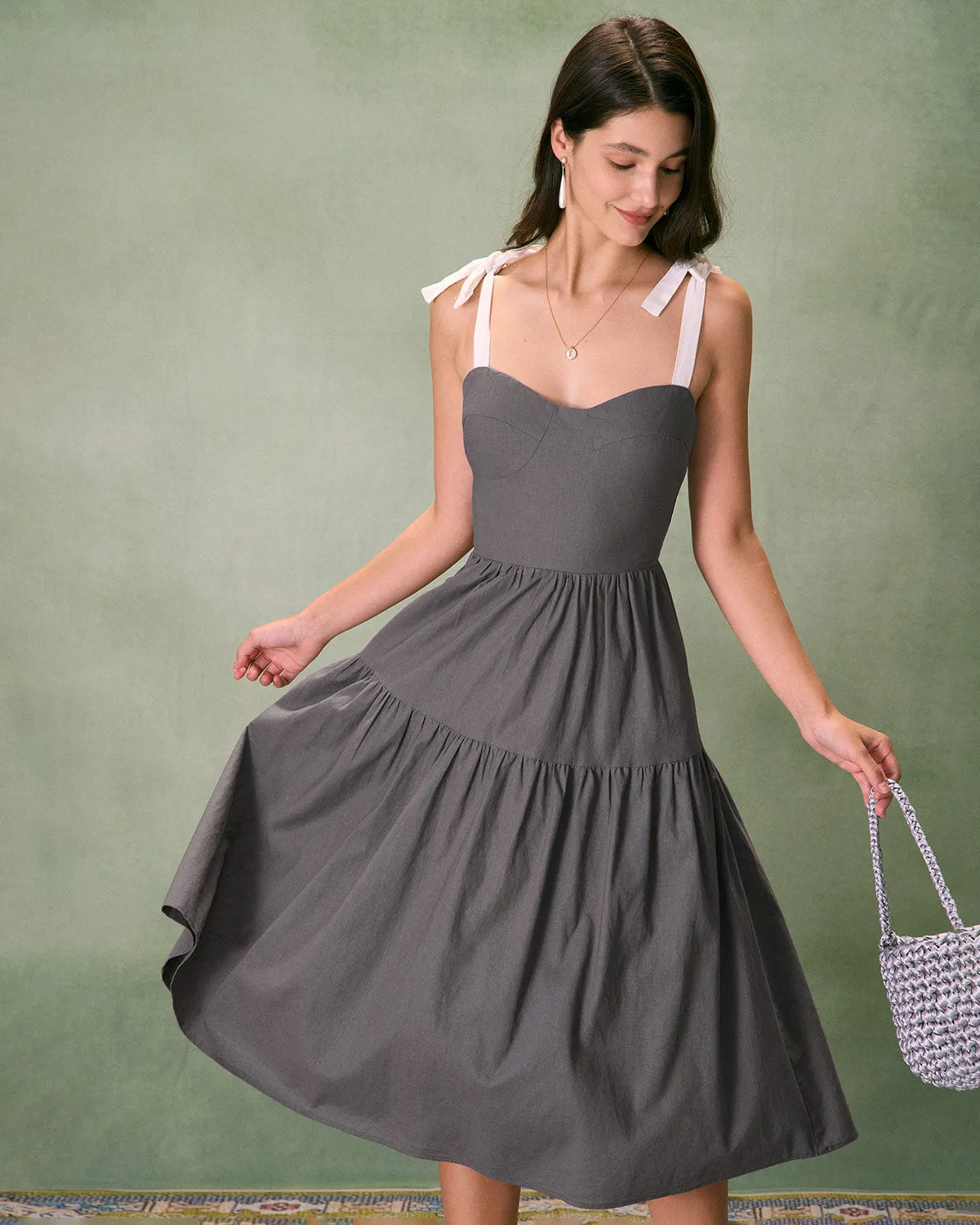 The Grey Tiered Cotton Linen Midi Dress sold by rihoas product image thumbnail 3