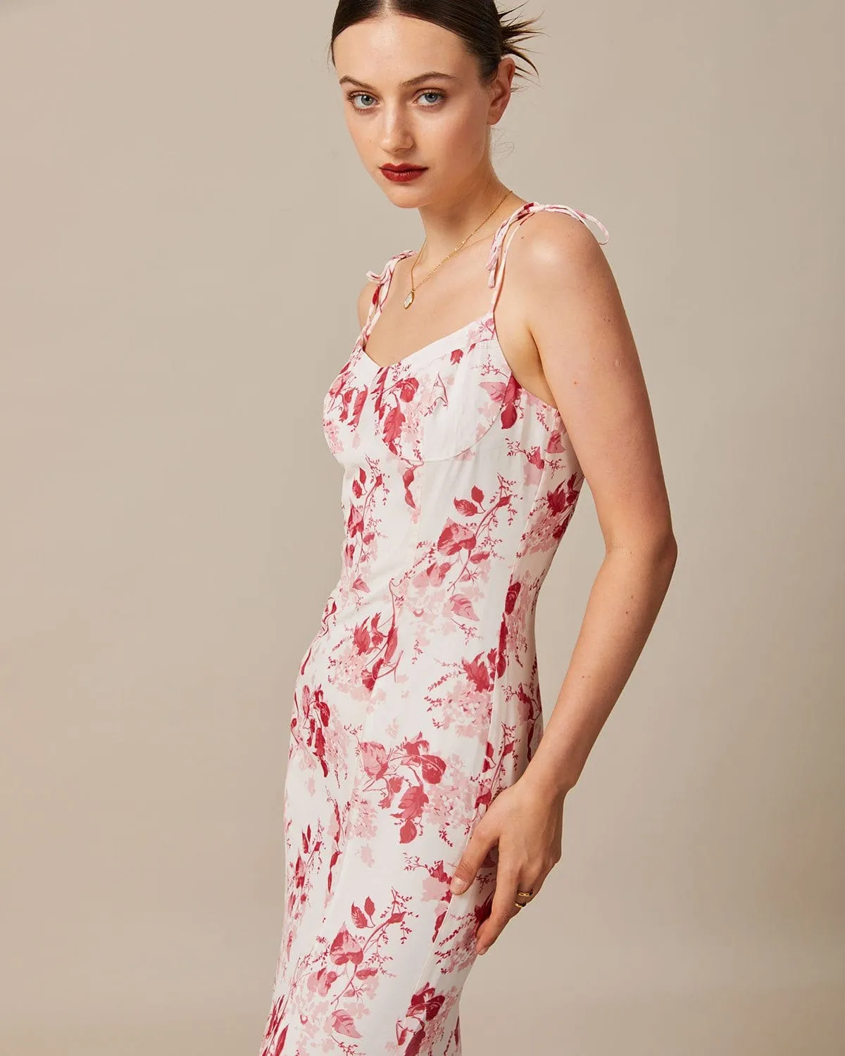 The Red Layered Floral Ruffle Maxi Dress sold by rihoas product image thumbnail 3
