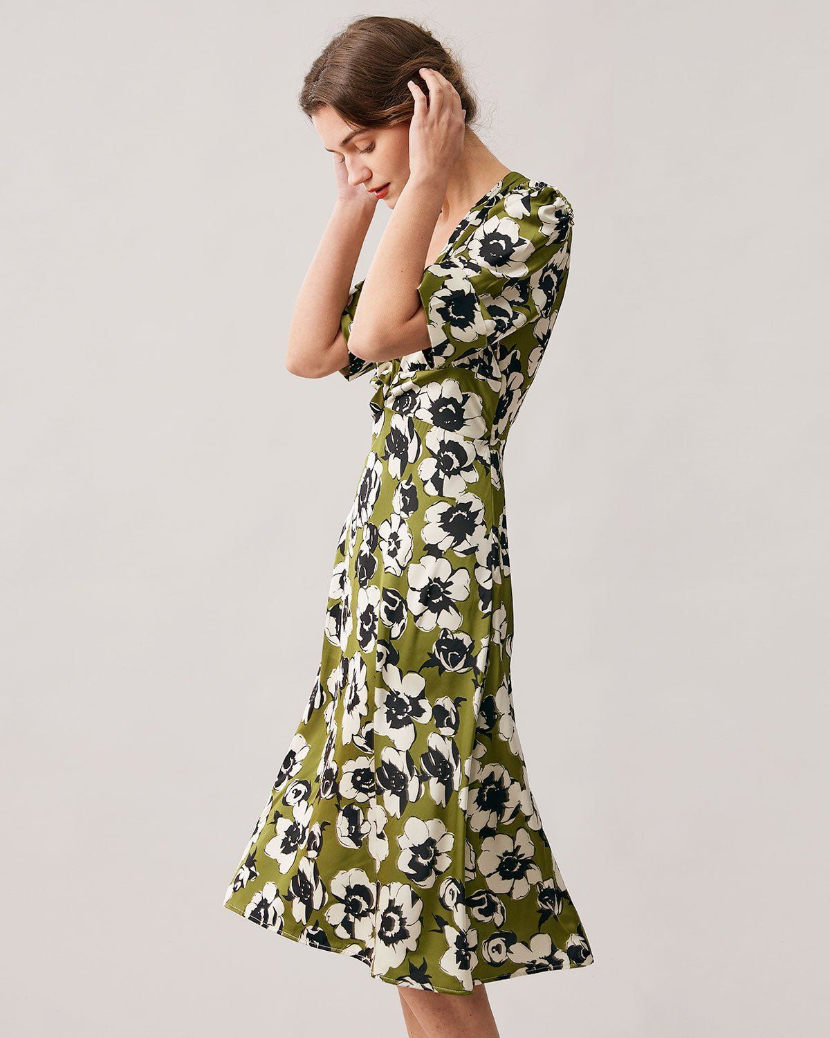 The Green V Neck Puff Sleeve Floral Midi Dress sold by rihoas product image thumbnail 3