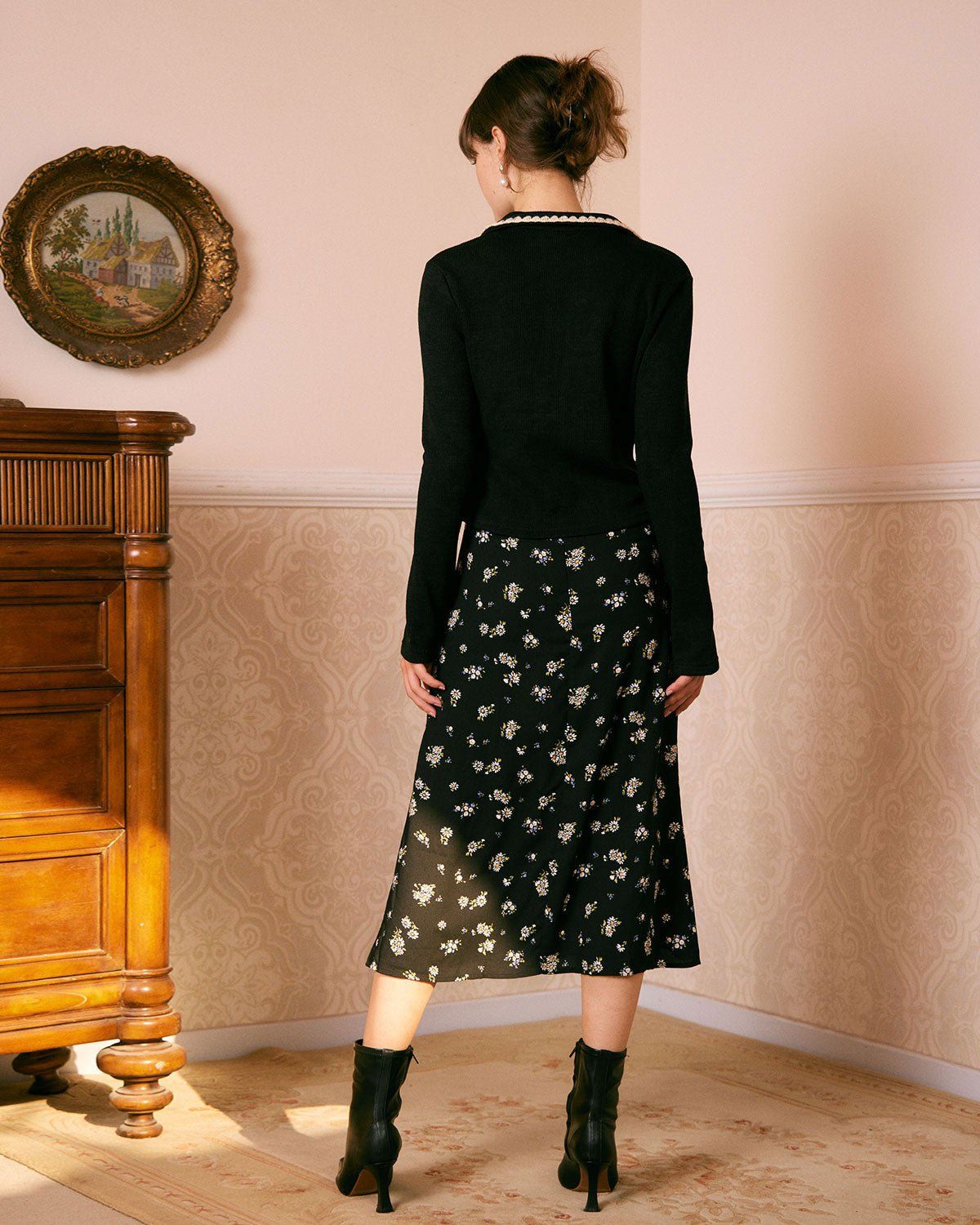 The Black Lapel Contrast Scalloped Cardigan sold by rihoas product image thumbnail 5