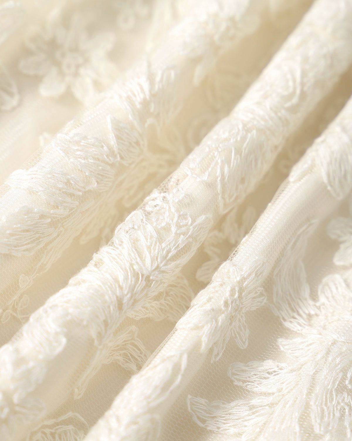 The Apricot Lace Puff Sleeve Sheath Midi Dress sold by rihoas product image thumbnail 2