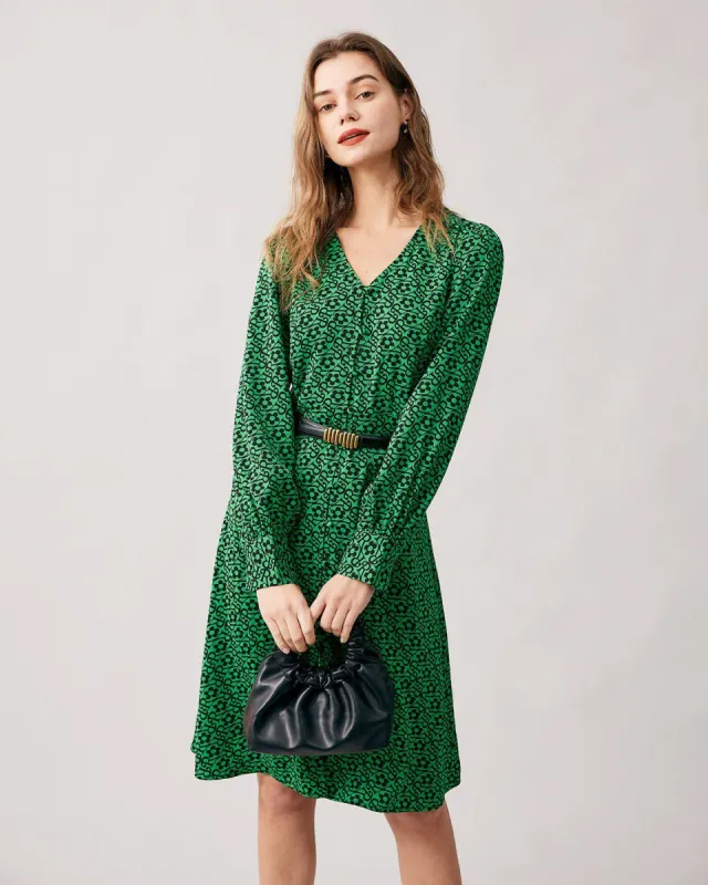 The Green V Neck Floral Long Sleeve Midi Dress sold by rihoas