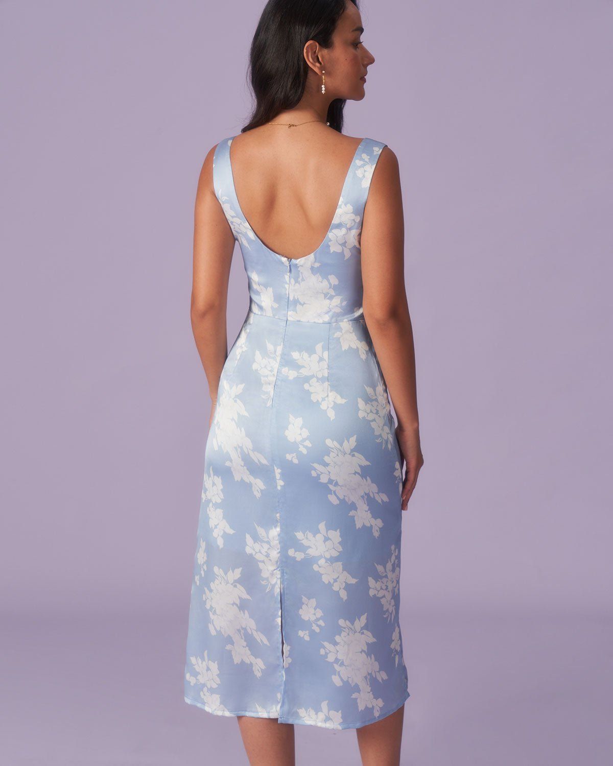 The Blue Floral Print Backless Slit Midi Dress sold by rihoas product image thumbnail 4