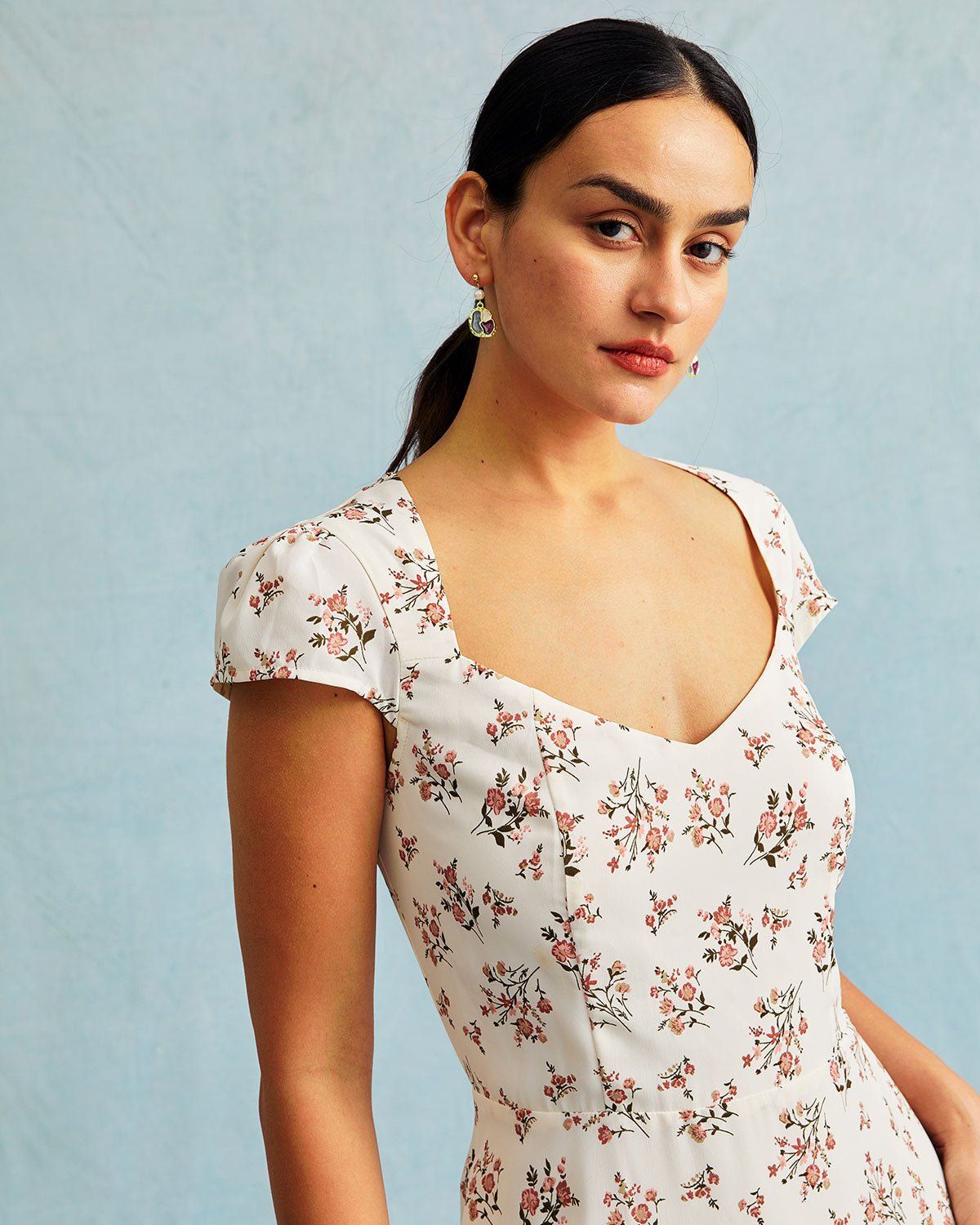 The Apricot Floral Cutout Back Cap Sleeve Maxi Dress sold by rihoas product image thumbnail 3