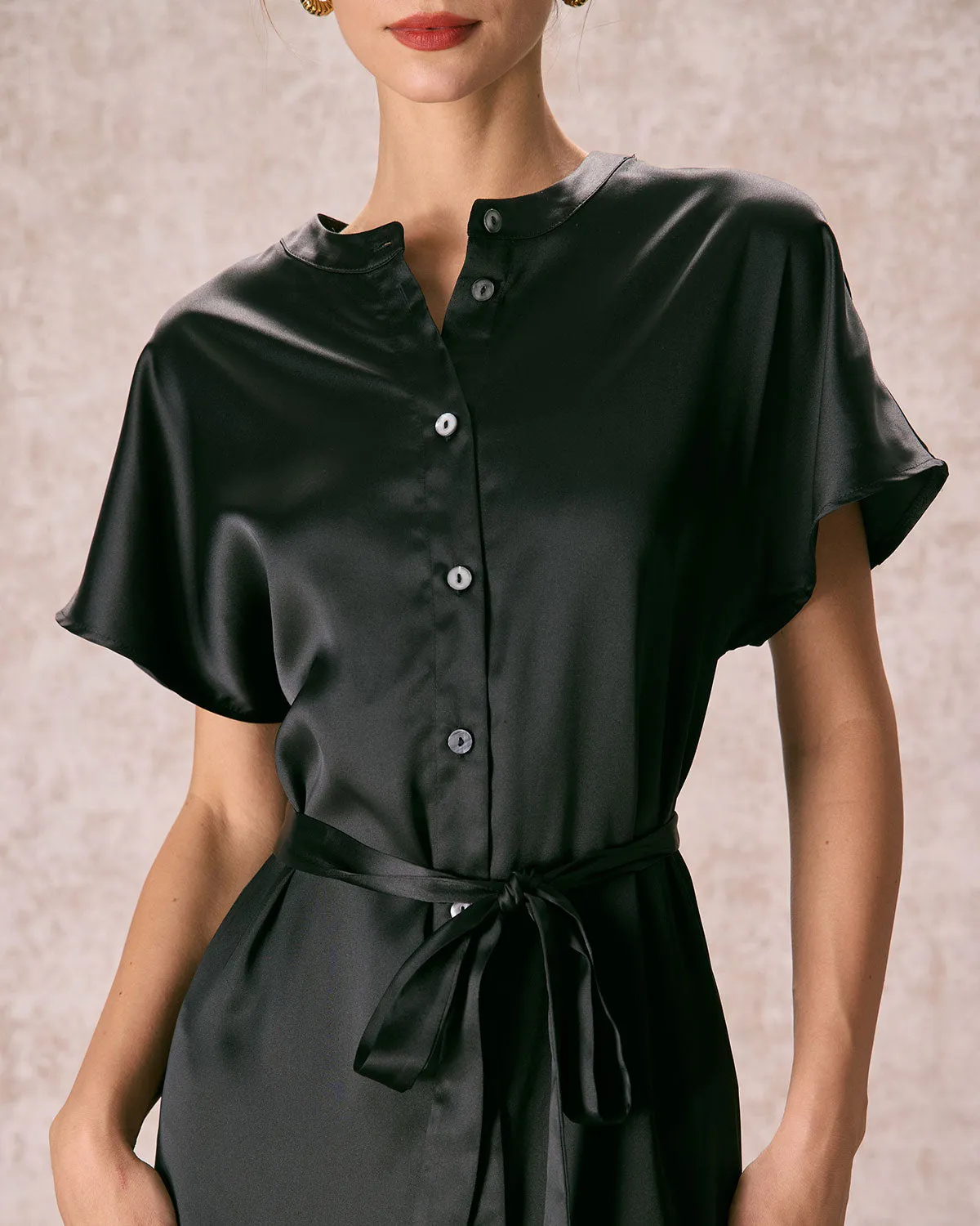 The Black Crew Neck Belted Satin Midi Dress sold by rihoas product image thumbnail 2