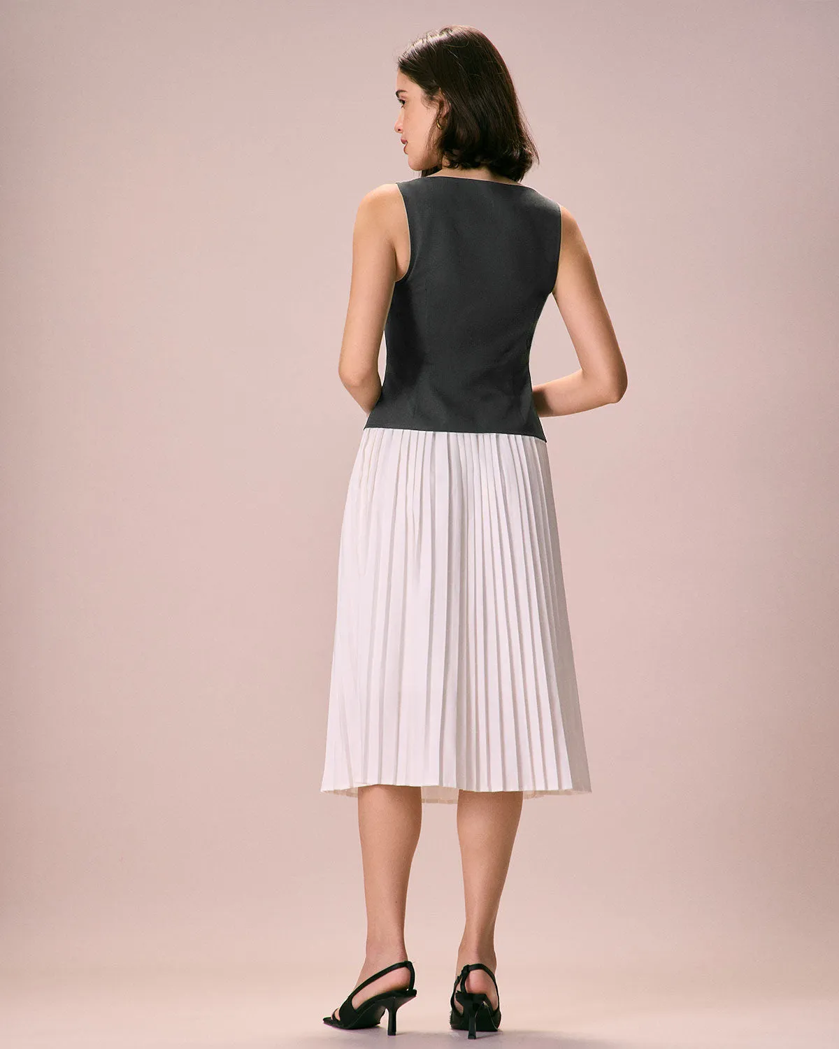 The Grey Boat Neck Button Tank Top sold by rihoas product image thumbnail 4