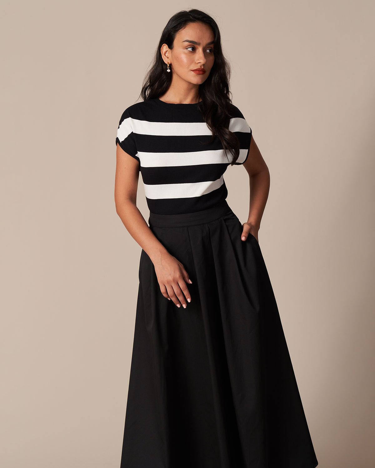 The Black Round Neck Striped Cap Sleeve Knit Tee sold by rihoas product image thumbnail 4