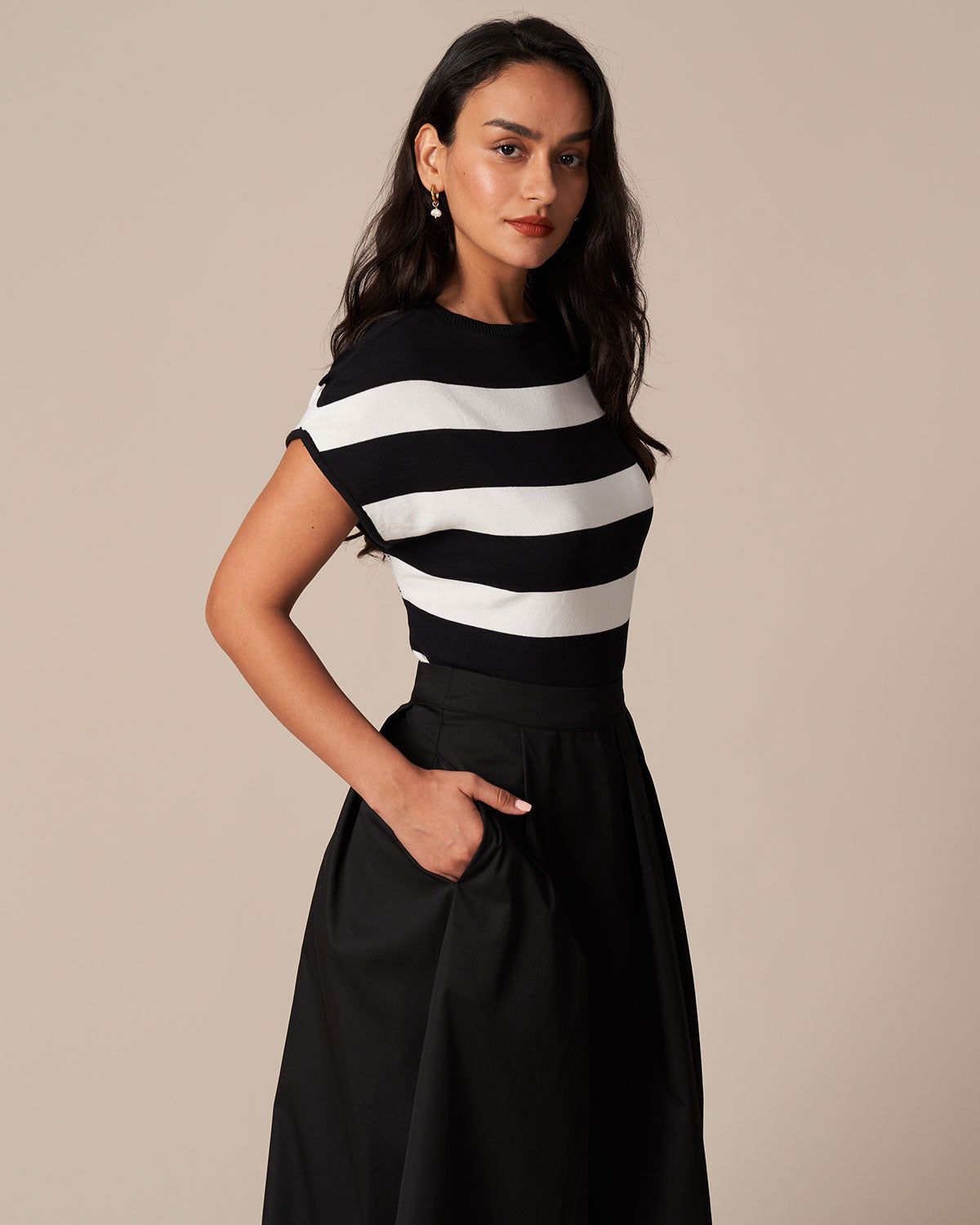 The Black Round Neck Striped Cap Sleeve Knit Tee sold by rihoas product image thumbnail 3