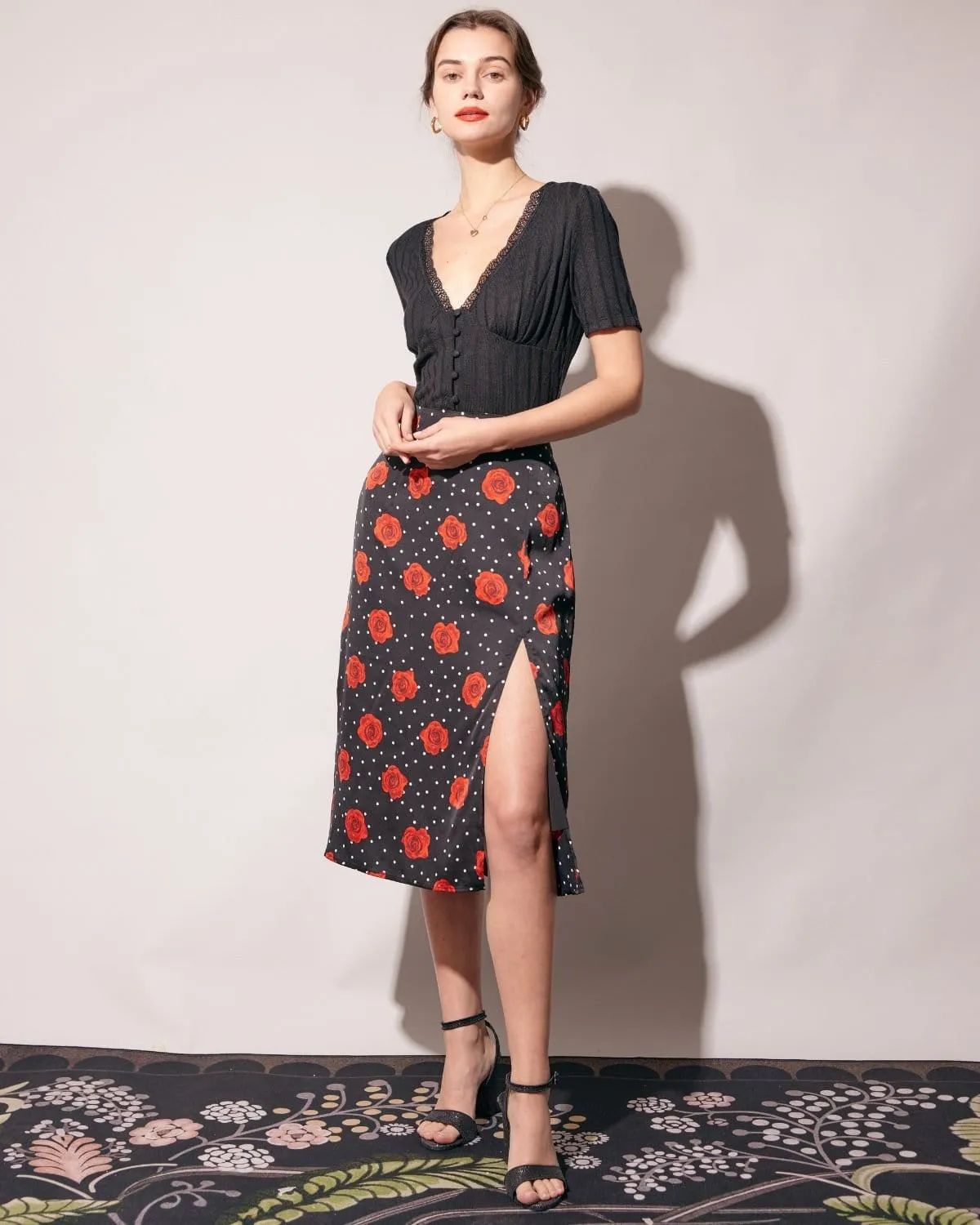 The Ribbed Lace Trim Tee sold by rihoas product image thumbnail 2