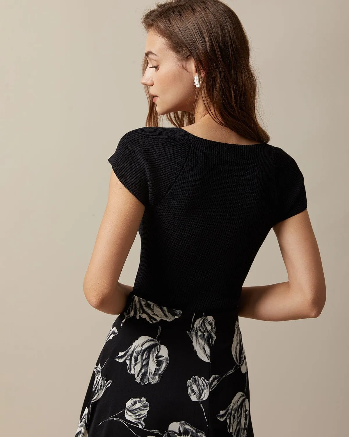 The Black Square Neck Short Sleeve Knit Top sold by rihoas product image thumbnail 3