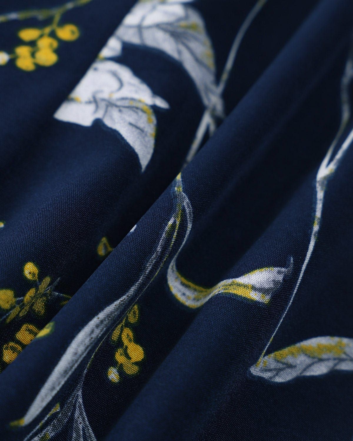 The Tie Strap Cropped Floral Cami Top sold by rihoas product image thumbnail 2