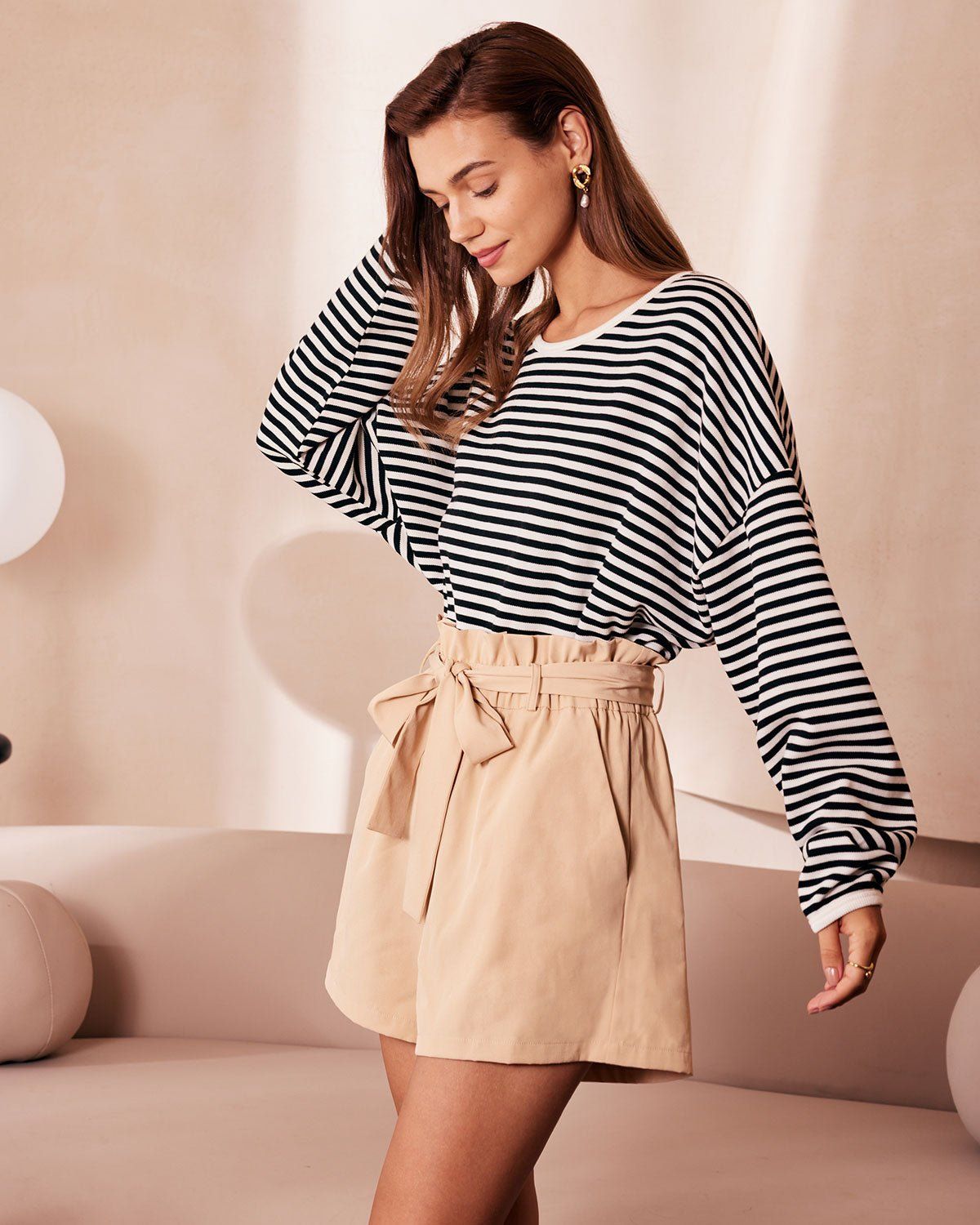 The Black Round Neck Striped Knit Sweatshirt sold by rihoas product image thumbnail 3