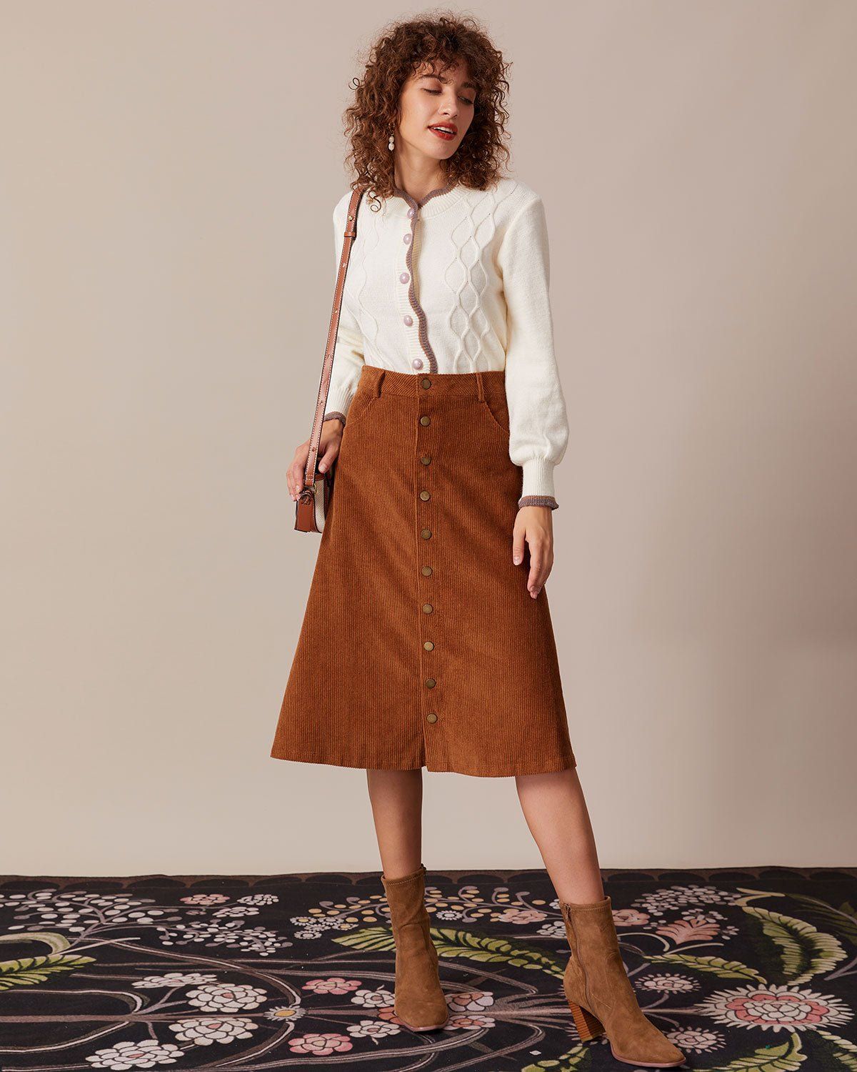 The Beige Contrast Trim Scalloped Cardigan sold by rihoas product image thumbnail 2