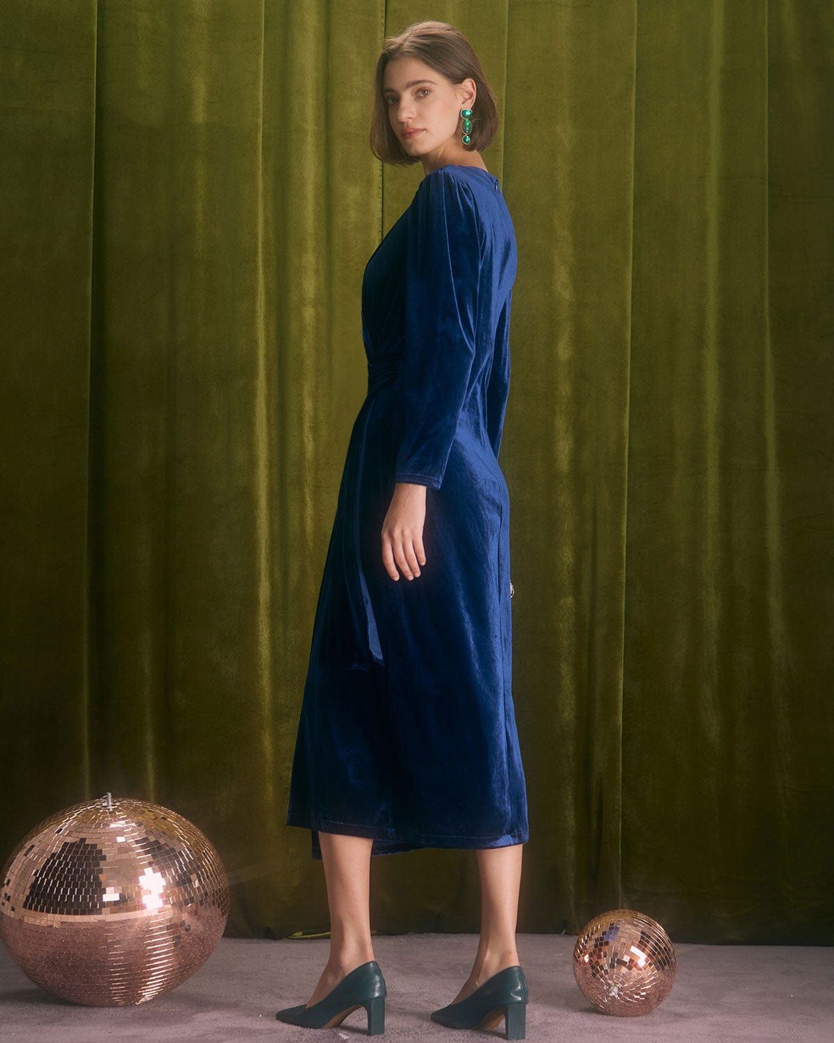 The Navy V Neck Wrap Velvet Midi Dress sold by rihoas product image thumbnail 5