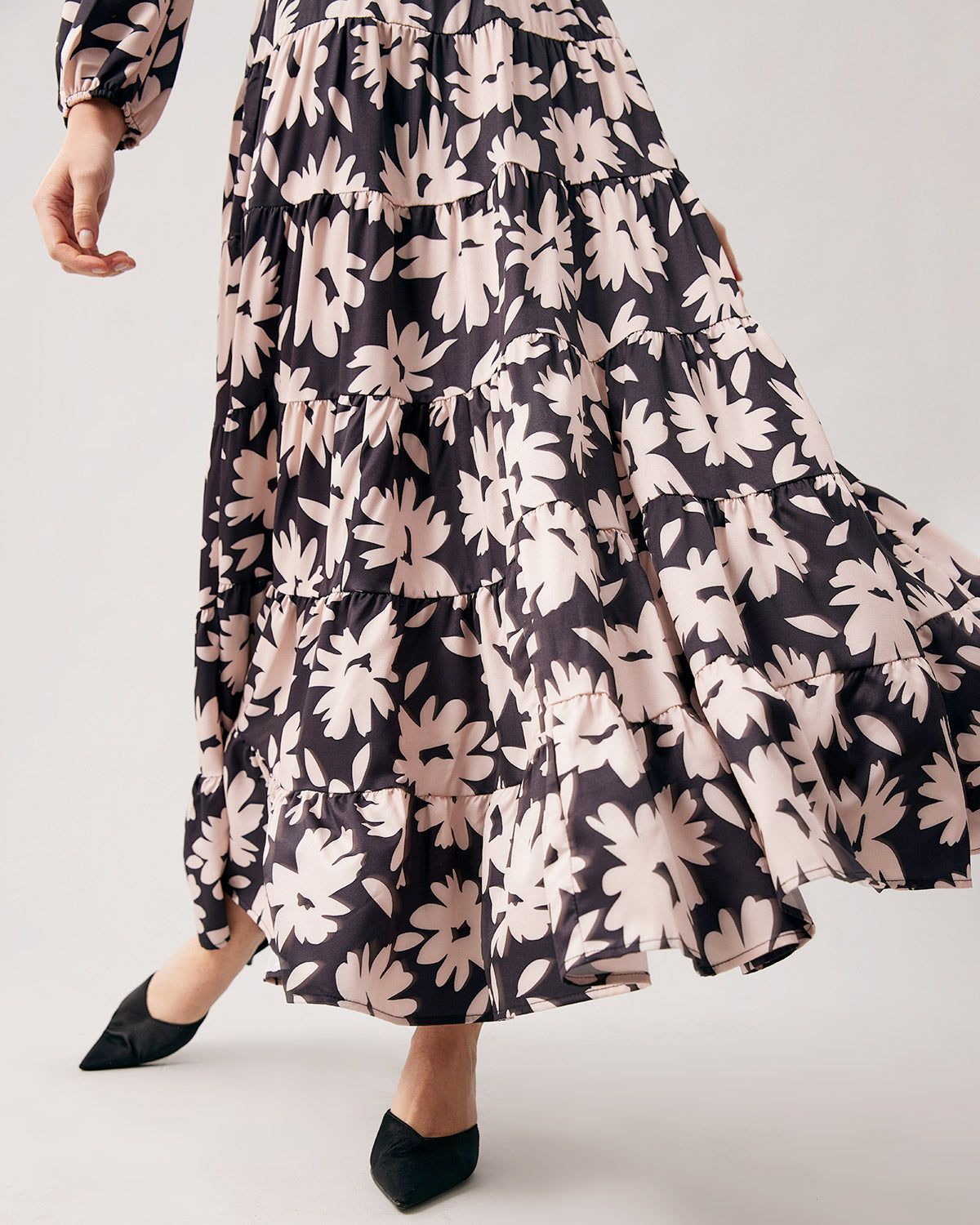 The V Neck Floral Tiered Long Sleeve Maxi Dress sold by rihoas product image thumbnail 3