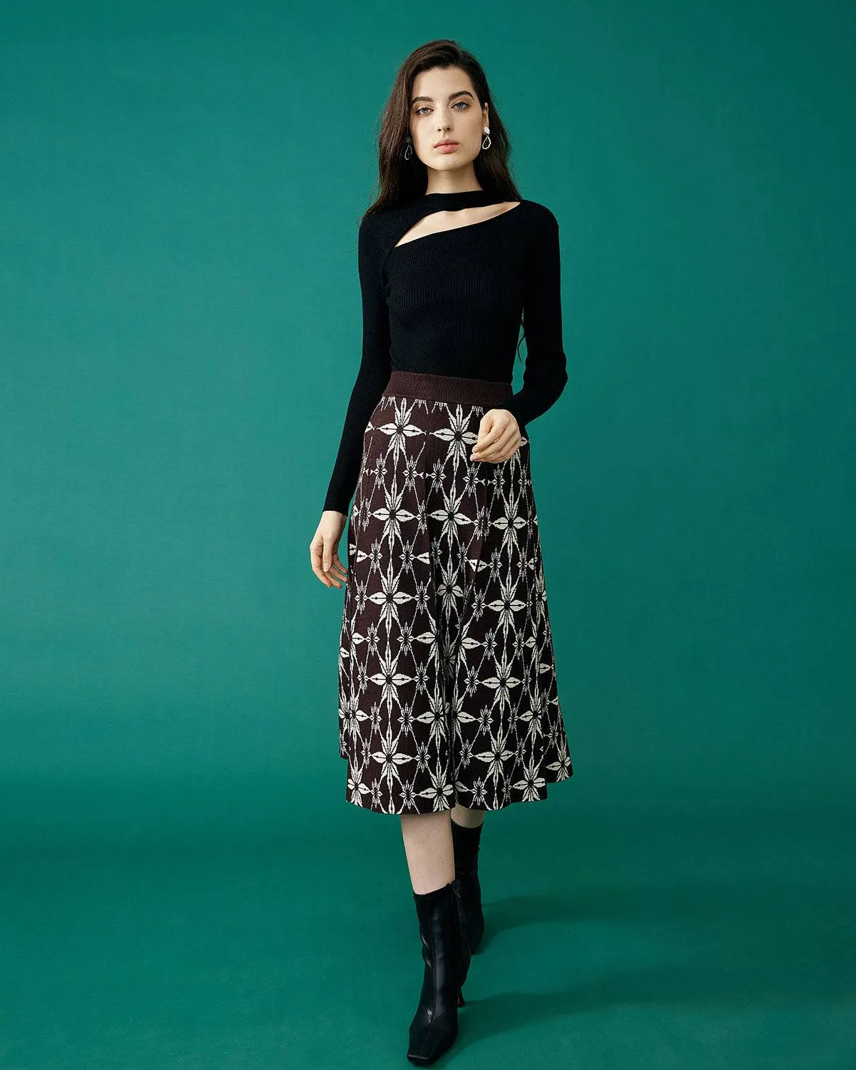 The Slim-Fitting Cutout Knit Top sold by rihoas product image thumbnail 2