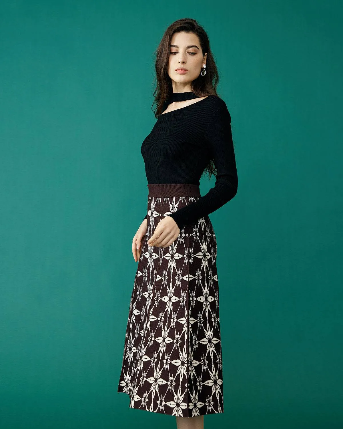 The Slim-Fitting Cutout Knit Top sold by rihoas product image thumbnail 5