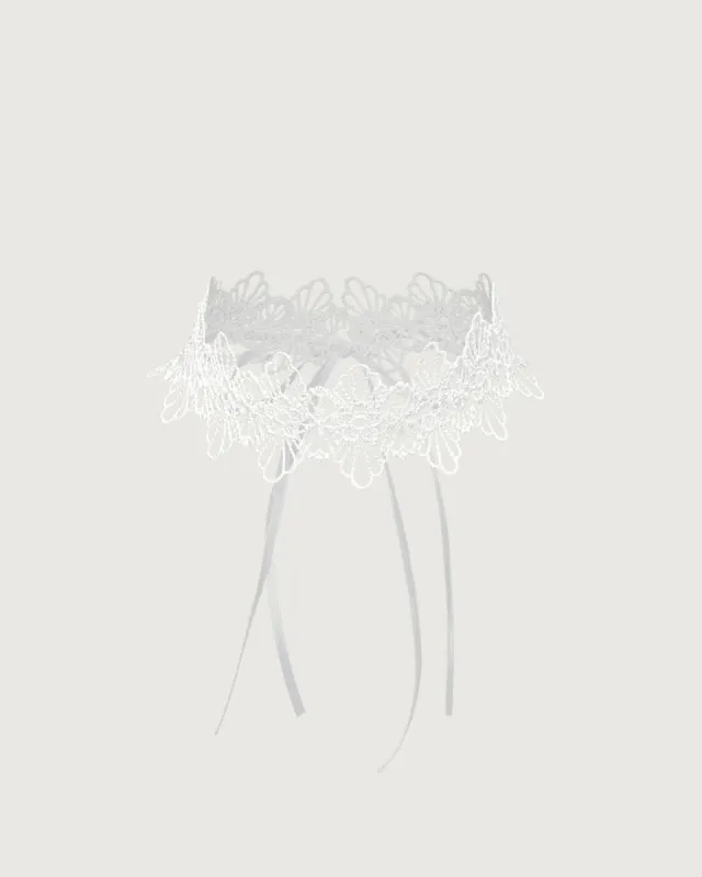 The White Lace Tie Choker sold by rihoas
