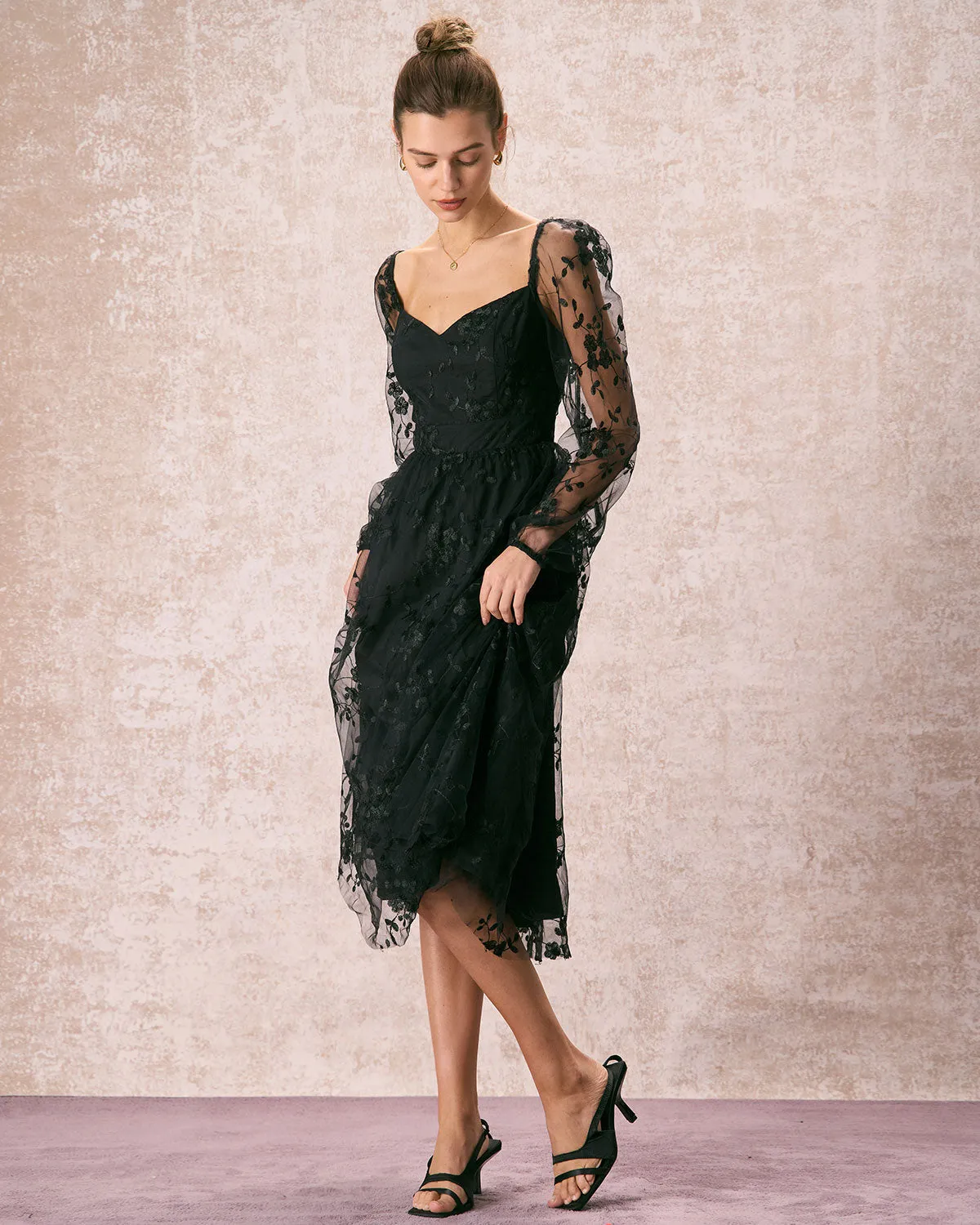 The Black Sweetheart Neck Mesh Midi Dress sold by rihoas product image thumbnail 5