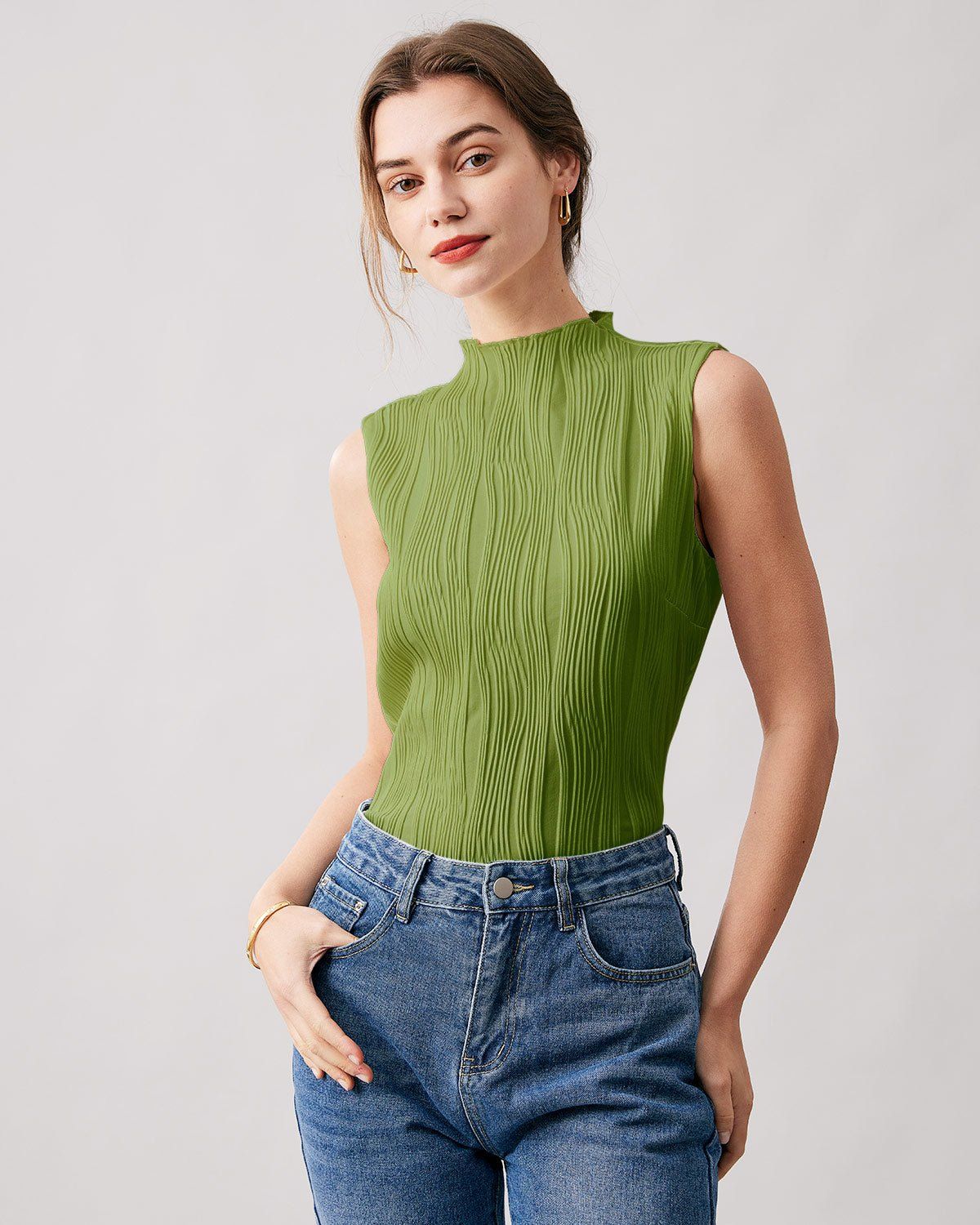 The Green Mock Neck Water Ripple Textured Tank Top sold by rihoas