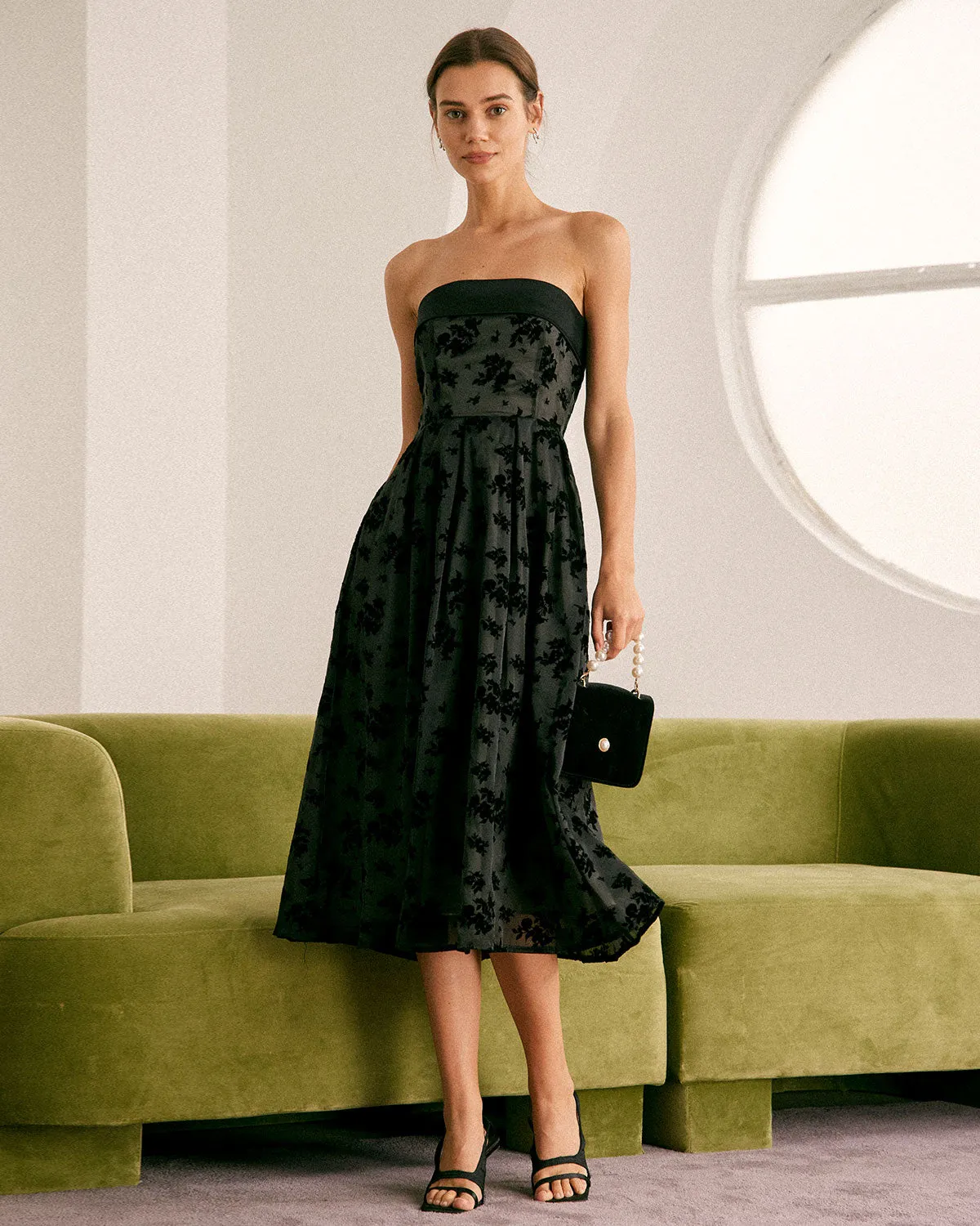 The Black Floral Strapless Midi Dress sold by rihoas product image thumbnail 5