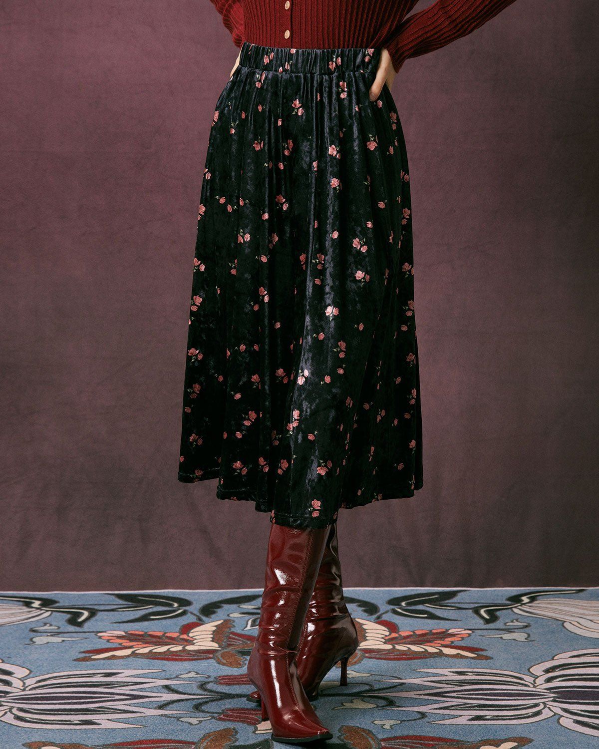 The Black Elastic Waist Floral Velvet Midi Skirt sold by rihoas product image thumbnail 4